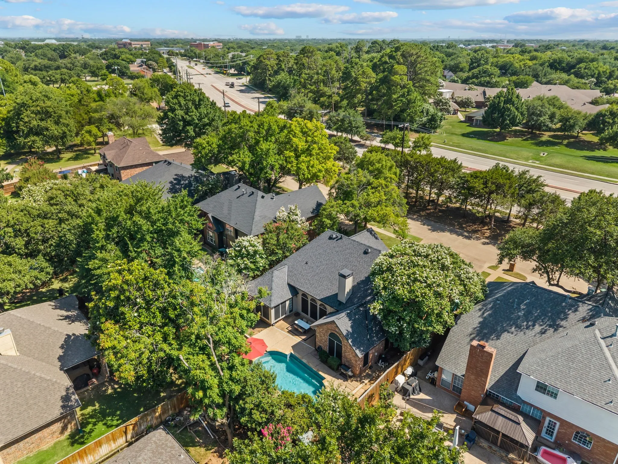 Single Family Residence For Sale in Denton County , 3312 Heather Glen Drive, Flower Mound, Texas 75028, 4 Bedroom, 2 Bathroom, 2 Garage spaces, 2,523 Sqft, built in 1988, mls#21321798, Real Estate Agent in Flower Mound, Homes For Sale in Denton county, Homes For Sale in Flower Mound, Realtor in Flower Mound Texas, Real Estate Brokerage Independent Realty Texas, Luminita Cordes Realtor