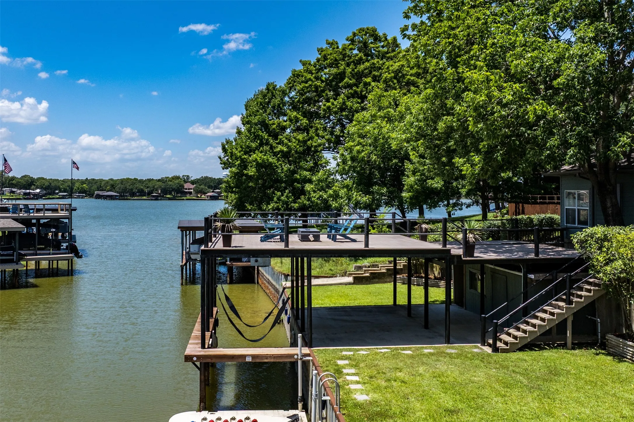 Single Family Residence For Sale in Henderson County , 111 Hickory Creek Circle, Gun Barrel City, Texas 75156, 3 Bedroom, 2 Bathroom, 2 Garage spaces, 2,094 Sqft, built in 1991, mls#21322345, Real Estate Agent in Gun Barrel City, Homes For Sale in Henderson county, Homes For Sale in Gun Barrel City, Realtor in Gun Barrel City Texas, Real Estate Brokerage Independent Realty Texas, Luminita Cordes Realtor