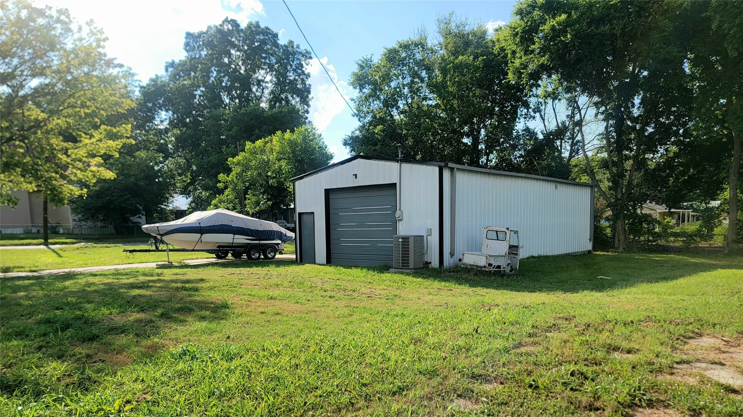 Improved Land For Sale in Red River (TX) County , 805 S Walnut, Clarksville, Texas 75426, 0, 0, Garage spaces, 0 Sqft, built in 2004, Price $125,000, mls#21315074, Real Estate Agent in Clarksville, Homes For Sale in Red River (TX) county, Homes For Sale in Clarksville, Realtor in Clarksville Texas, Real Estate Brokerage Independent Realty Texas, Luminita Cordes Realtor