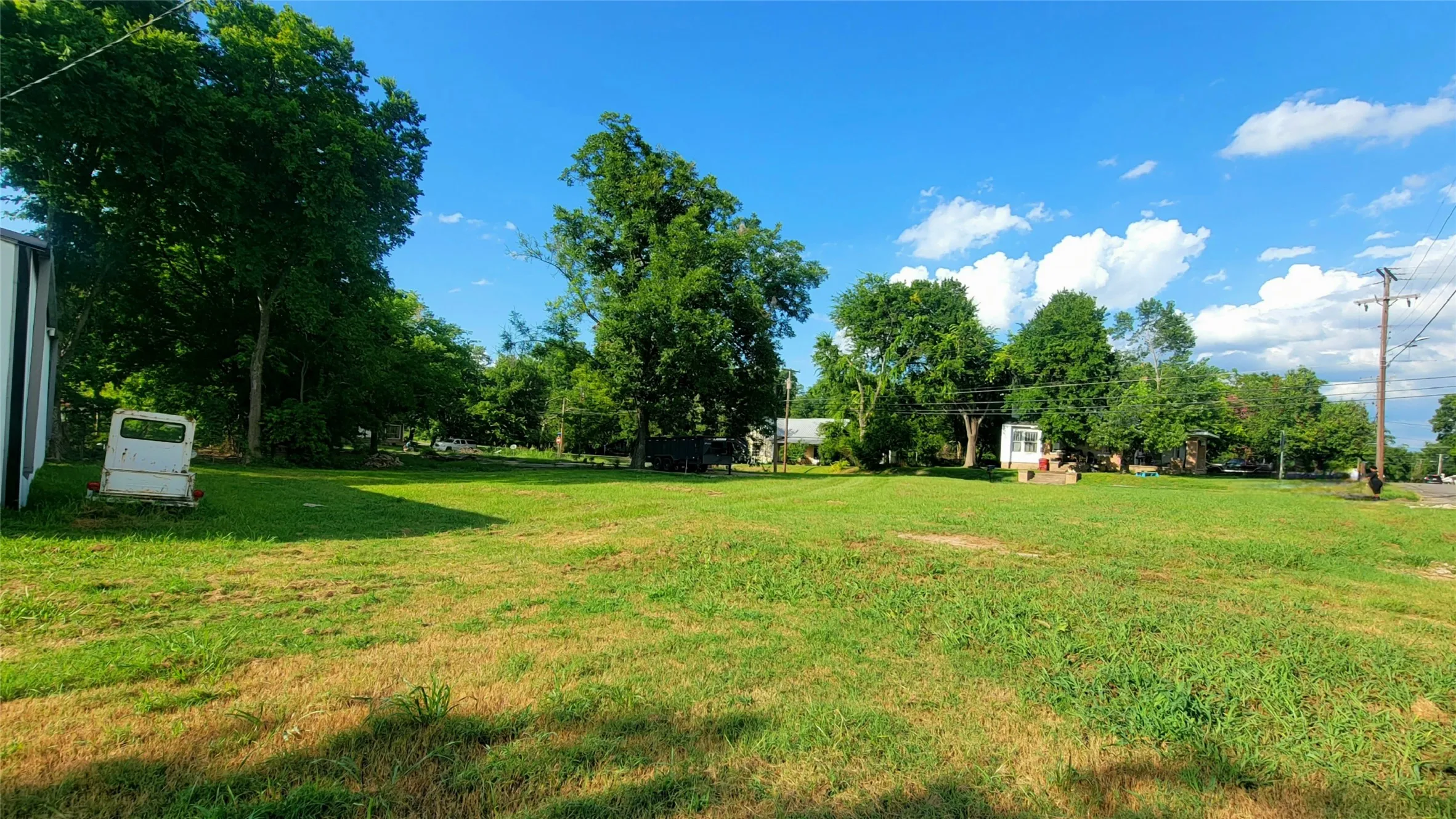 Improved Land For Sale in Red River (TX) County , 805 S Walnut, Clarksville, Texas 75426, 0, 0, Garage spaces, 0 Sqft, built in 2004, Price $125,000, mls#21315074, Real Estate Agent in Clarksville, Homes For Sale in Red River (TX) county, Homes For Sale in Clarksville, Realtor in Clarksville Texas, Real Estate Brokerage Independent Realty Texas, Luminita Cordes Realtor