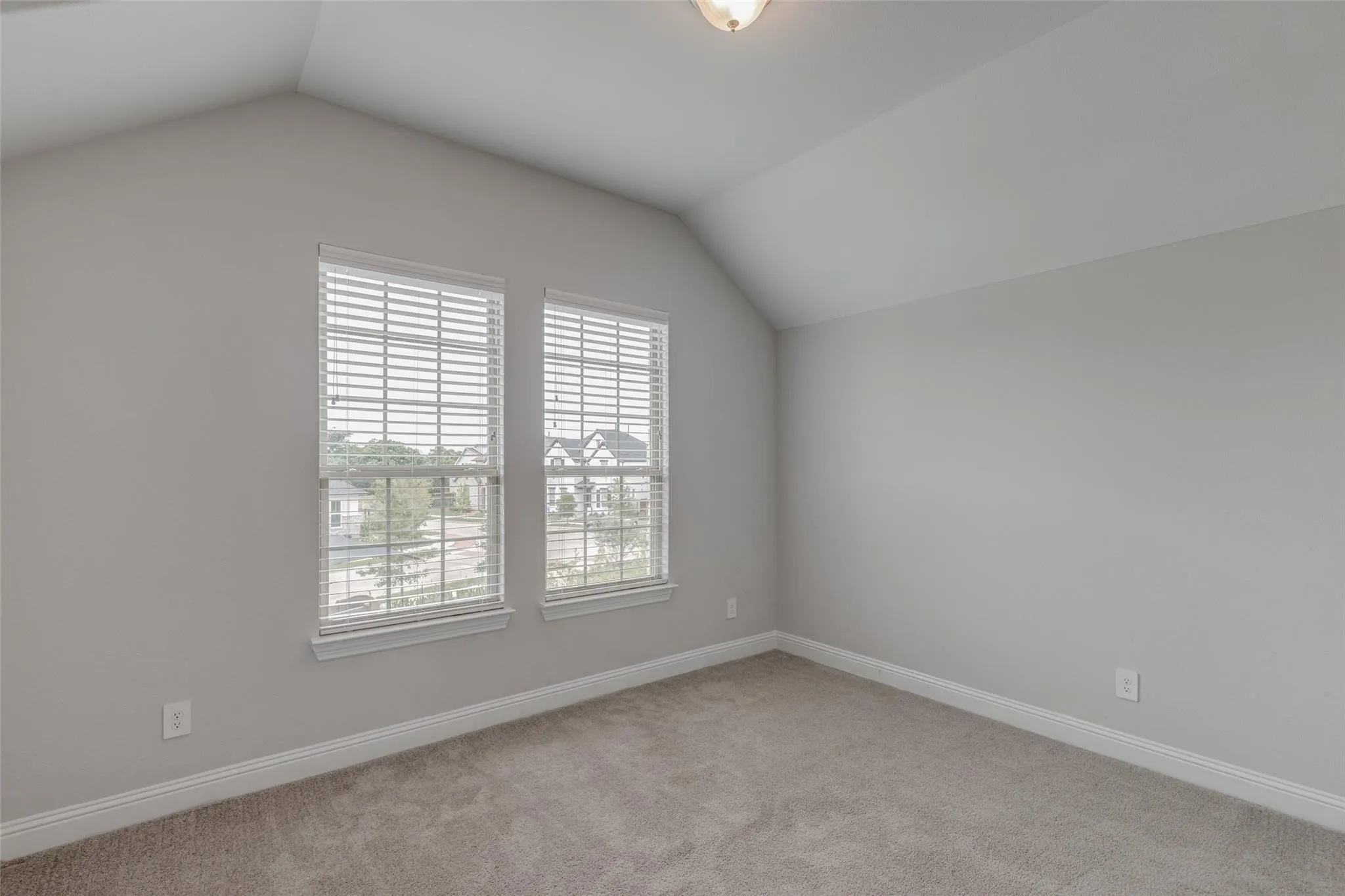 Single Family Residence For Rent in Tarrant County , 4322 Maple Bloom Drive, Arlington, Texas 76005, 3 Bedroom, 3 Bathroom, 2 Garage spaces, 2,432 Sqft, built in 2022, mls#21323220, Real Estate Agent in Arlington, Homes For Rent in Tarrant county, Homes For Rent in Arlington, Realtor in Arlington Texas, Real Estate Brokerage Independent Realty Texas, Luminita Cordes Realtor