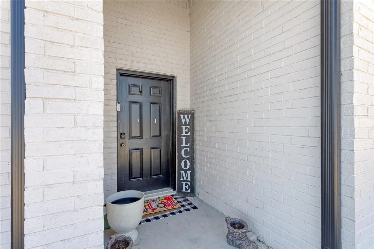 Single Family Residence For Sale in Lamar County , 6514 Old Clarksville Road, Reno, Texas 75462, 3 Bedroom, 2 Bathroom, 2 Garage spaces, 1,916 Sqft, built in 2023, mls#21323223, Real Estate Agent in Reno, Homes For Sale in Lamar county, Homes For Sale in Reno, Realtor in Reno Texas, Real Estate Brokerage Independent Realty Texas, Luminita Cordes Realtor