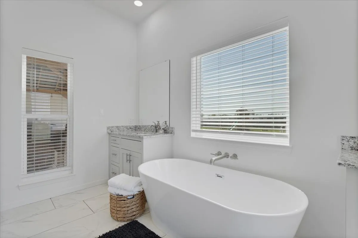 Single Family Residence For Sale in Lamar County , 6514 Old Clarksville Road, Reno, Texas 75462, 3 Bedroom, 2 Bathroom, 2 Garage spaces, 1,916 Sqft, built in 2023, mls#21323223, Real Estate Agent in Reno, Homes For Sale in Lamar county, Homes For Sale in Reno, Realtor in Reno Texas, Real Estate Brokerage Independent Realty Texas, Luminita Cordes Realtor