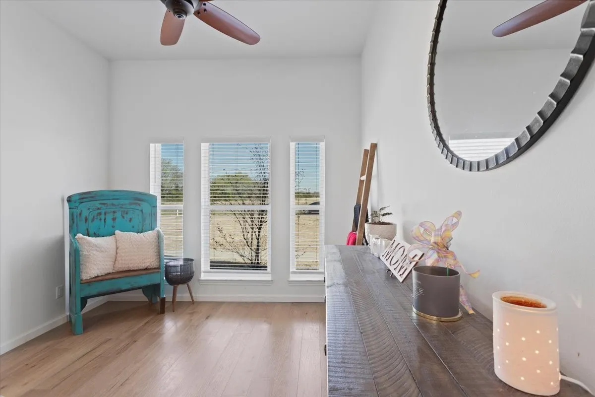 Single Family Residence For Sale in Lamar County , 6514 Old Clarksville Road, Reno, Texas 75462, 3 Bedroom, 2 Bathroom, 2 Garage spaces, 1,916 Sqft, built in 2023, mls#21323223, Real Estate Agent in Reno, Homes For Sale in Lamar county, Homes For Sale in Reno, Realtor in Reno Texas, Real Estate Brokerage Independent Realty Texas, Luminita Cordes Realtor