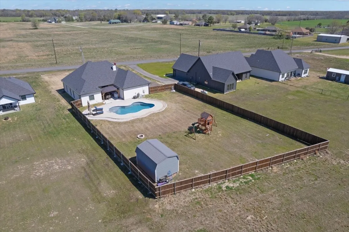 Single Family Residence For Sale in Lamar County , 6514 Old Clarksville Road, Reno, Texas 75462, 3 Bedroom, 2 Bathroom, 2 Garage spaces, 1,916 Sqft, built in 2023, mls#21323223, Real Estate Agent in Reno, Homes For Sale in Lamar county, Homes For Sale in Reno, Realtor in Reno Texas, Real Estate Brokerage Independent Realty Texas, Luminita Cordes Realtor