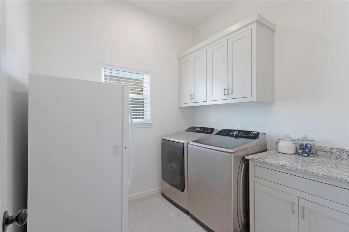 Single Family Residence For Sale in Lamar County , 6514 Old Clarksville Road, Reno, Texas 75462, 3 Bedroom, 2 Bathroom, 2 Garage spaces, 1,916 Sqft, built in 2023, mls#21323223, Real Estate Agent in Reno, Homes For Sale in Lamar county, Homes For Sale in Reno, Realtor in Reno Texas, Real Estate Brokerage Independent Realty Texas, Luminita Cordes Realtor
