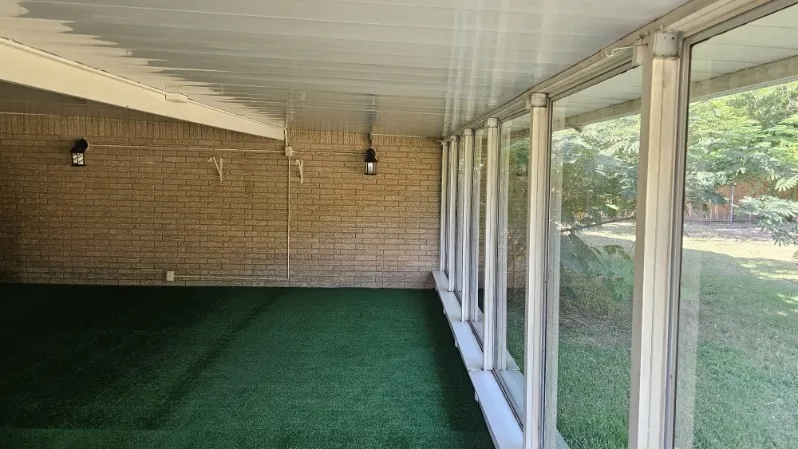 Single Family Residence For Rent in Tarrant County , 5660 Conlin Drive, Fort Worth, Texas 76134, 3 Bedroom, 2 Bathroom, 2 Garage spaces, 1,676 Sqft, built in 1966, mls#21323244, Real Estate Agent in Fort Worth, Homes For Rent in Tarrant county, Homes For Rent in Fort Worth, Realtor in Fort Worth Texas, Real Estate Brokerage Independent Realty Texas, Luminita Cordes Realtor