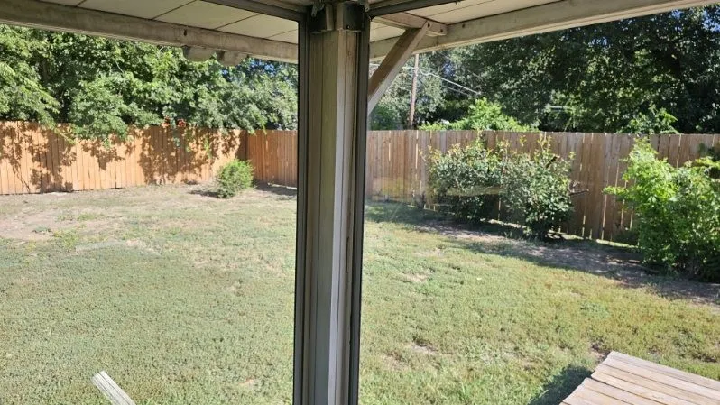 Single Family Residence For Rent in Tarrant County , 5660 Conlin Drive, Fort Worth, Texas 76134, 3 Bedroom, 2 Bathroom, 2 Garage spaces, 1,676 Sqft, built in 1966, mls#21323244, Real Estate Agent in Fort Worth, Homes For Rent in Tarrant county, Homes For Rent in Fort Worth, Realtor in Fort Worth Texas, Real Estate Brokerage Independent Realty Texas, Luminita Cordes Realtor