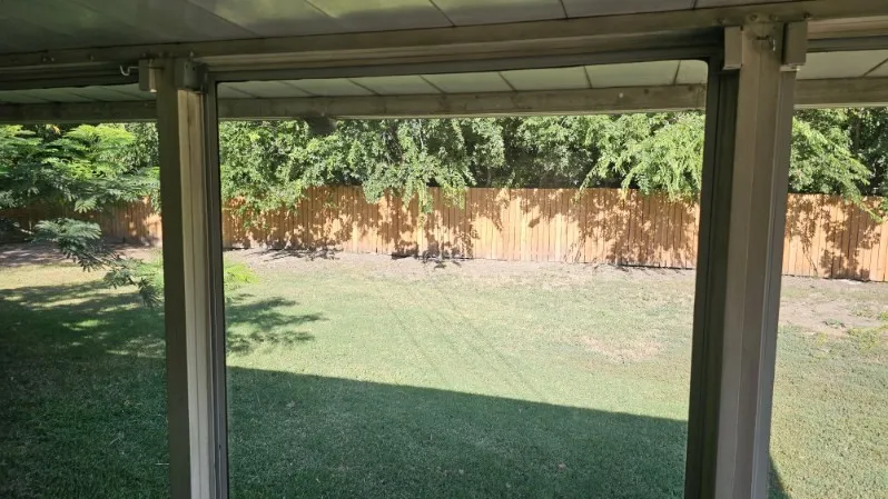 Single Family Residence For Rent in Tarrant County , 5660 Conlin Drive, Fort Worth, Texas 76134, 3 Bedroom, 2 Bathroom, 2 Garage spaces, 1,676 Sqft, built in 1966, mls#21323244, Real Estate Agent in Fort Worth, Homes For Rent in Tarrant county, Homes For Rent in Fort Worth, Realtor in Fort Worth Texas, Real Estate Brokerage Independent Realty Texas, Luminita Cordes Realtor