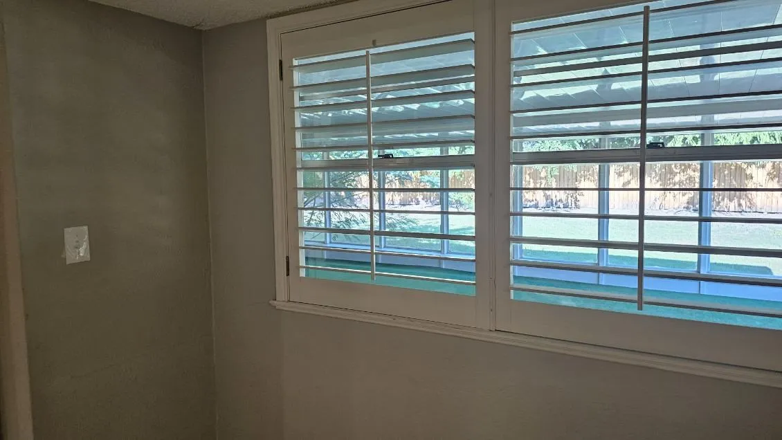 Single Family Residence For Rent in Tarrant County , 5660 Conlin Drive, Fort Worth, Texas 76134, 3 Bedroom, 2 Bathroom, 2 Garage spaces, 1,676 Sqft, built in 1966, mls#21323244, Real Estate Agent in Fort Worth, Homes For Rent in Tarrant county, Homes For Rent in Fort Worth, Realtor in Fort Worth Texas, Real Estate Brokerage Independent Realty Texas, Luminita Cordes Realtor