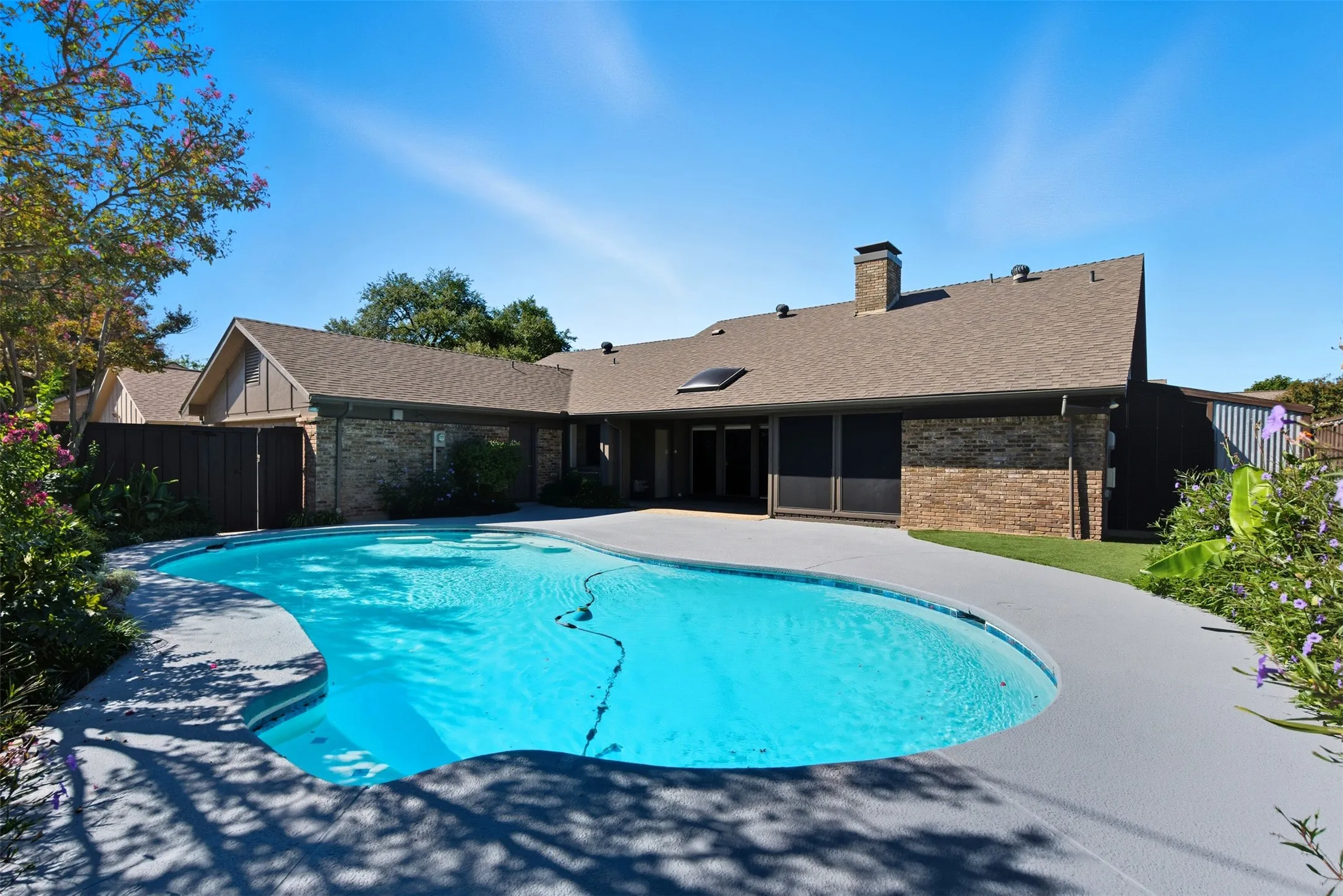 Single Family Residence For Sale in Collin County , 3512 Bender Trail, Plano, Texas 75075, 4 Bedroom, 3 Bathroom, 2 Garage spaces, 2,414 Sqft, built in 1980, mls#21319373, Real Estate Agent in Plano, Homes For Sale in Collin county, Homes For Sale in Plano, Realtor in Plano Texas, Real Estate Brokerage Independent Realty Texas, Luminita Cordes Realtor