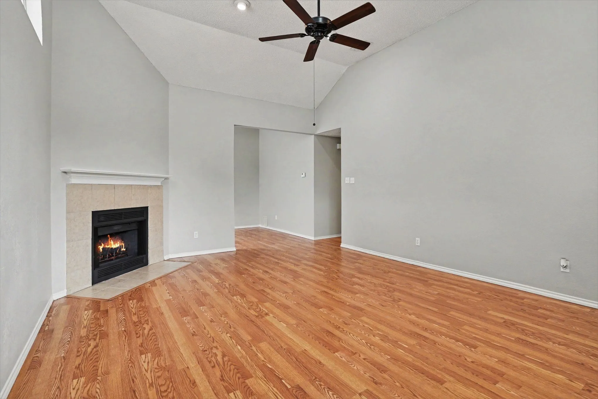 Single Family Residence For Sale in Tarrant County , 8844 Mystic Trail, Fort Worth, Texas 76118, 3 Bedroom, 2 Bathroom, 2 Garage spaces, 1,510 Sqft, built in 1987, mls#21301955, Real Estate Agent in Fort Worth, Homes For Sale in Tarrant county, Homes For Sale in Fort Worth, Realtor in Fort Worth Texas, Real Estate Brokerage Independent Realty Texas, Luminita Cordes Realtor