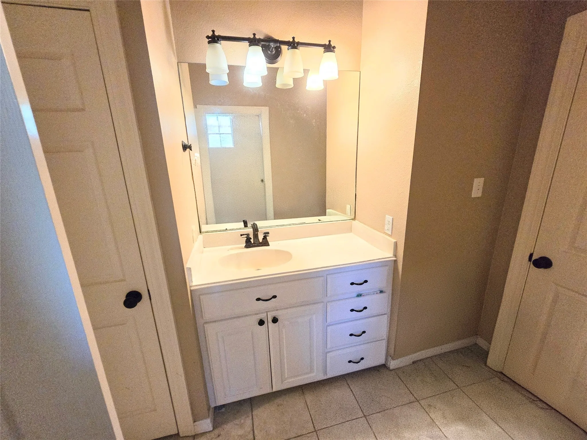 Single Family Residence For Sale in Harrison County , 3952 Fm 451, Waskom, Texas 75692, 4 Bedroom, 4 Bathroom, 2 Garage spaces, 2,952 Sqft, built in 2001, mls#21321485, Real Estate Agent in Waskom, Homes For Sale in Harrison county, Homes For Sale in Waskom, Realtor in Waskom Texas, Real Estate Brokerage Independent Realty Texas, Luminita Cordes Realtor
