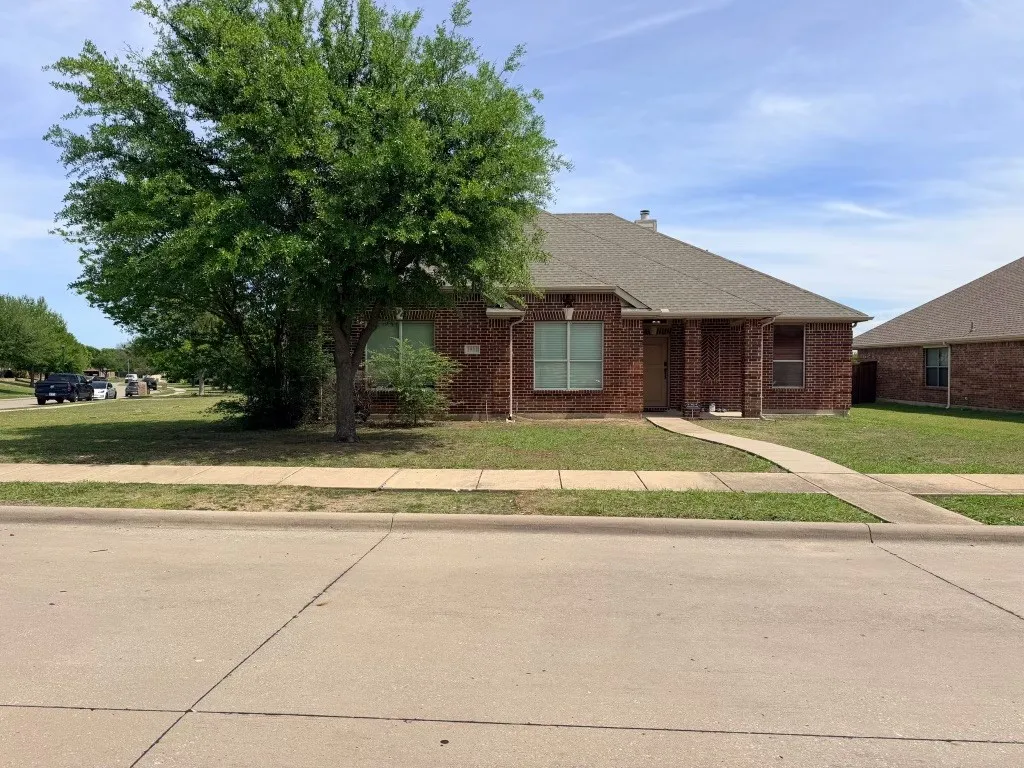 Single Family Residence For Sale in Collin County , 1901 Clearbrook Court, Wylie, Texas 75098, 4 Bedroom, 2 Bathroom, 2 Garage spaces, 2,374 Sqft, built in 2007, mls#21320643, Real Estate Agent in Wylie, Homes For Sale in Collin county, Homes For Sale in Wylie, Realtor in Wylie Texas, Real Estate Brokerage Independent Realty Texas, Luminita Cordes Realtor