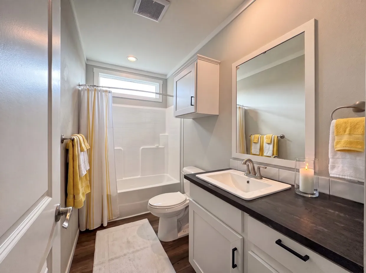 Large 2nd bathroom. (Virtually staged)