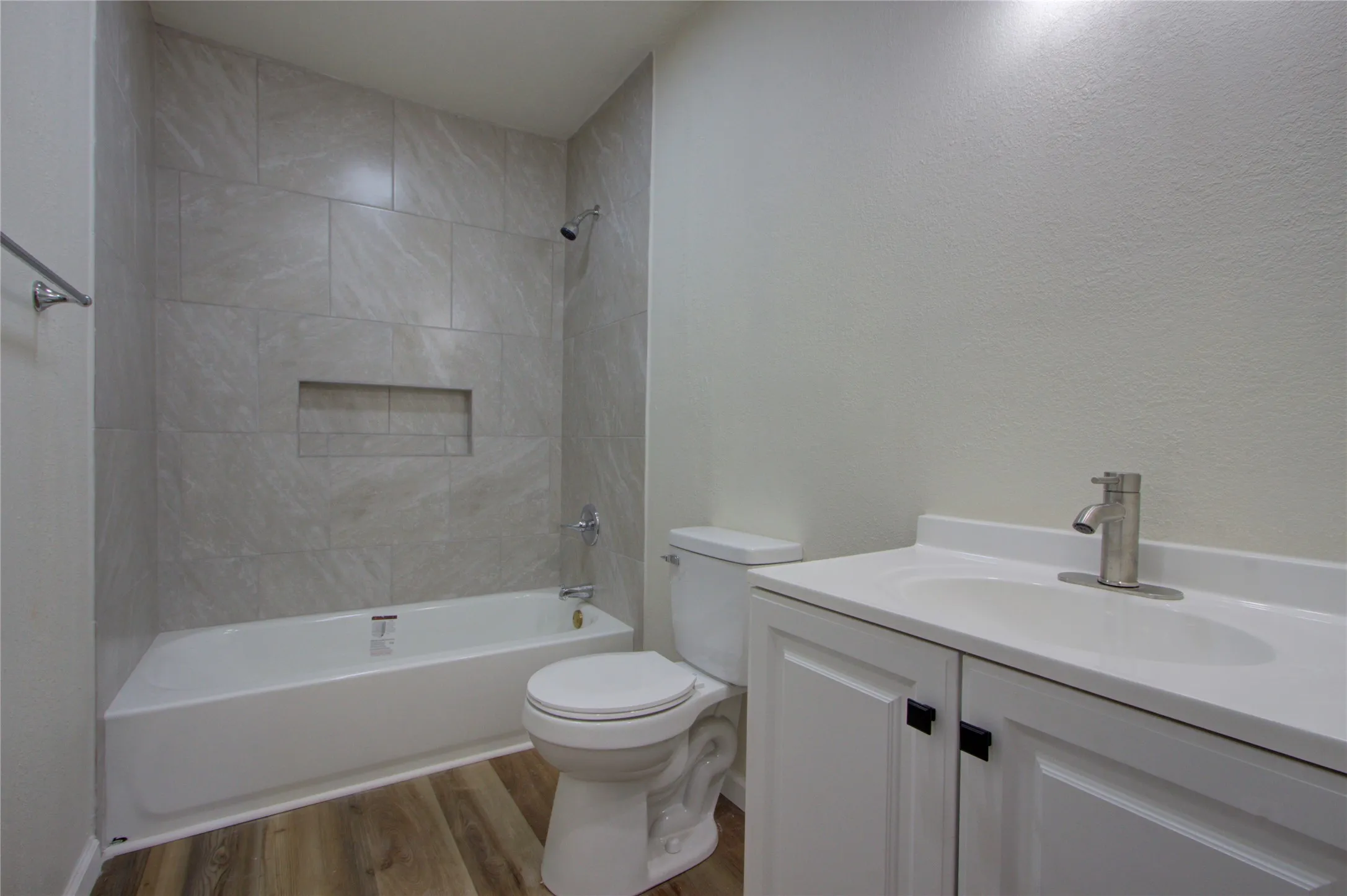 Single Family Residence For Sale in Bowie County , 4101 Elizabeth, Texarkana, Texas 75503, 3 Bedrooms, 2 Bathrooms, Garage spaces, 1,256 Sqft, built in 1940, Price $135,000, mls#21323276, Real Estate Agent in Texarkana, Homes For Sale in Bowie county, Homes For Sale in Texarkana, Realtor in Texarkana Texas, Real Estate Brokerage Independent Realty Texas, Luminita Cordes Realtor