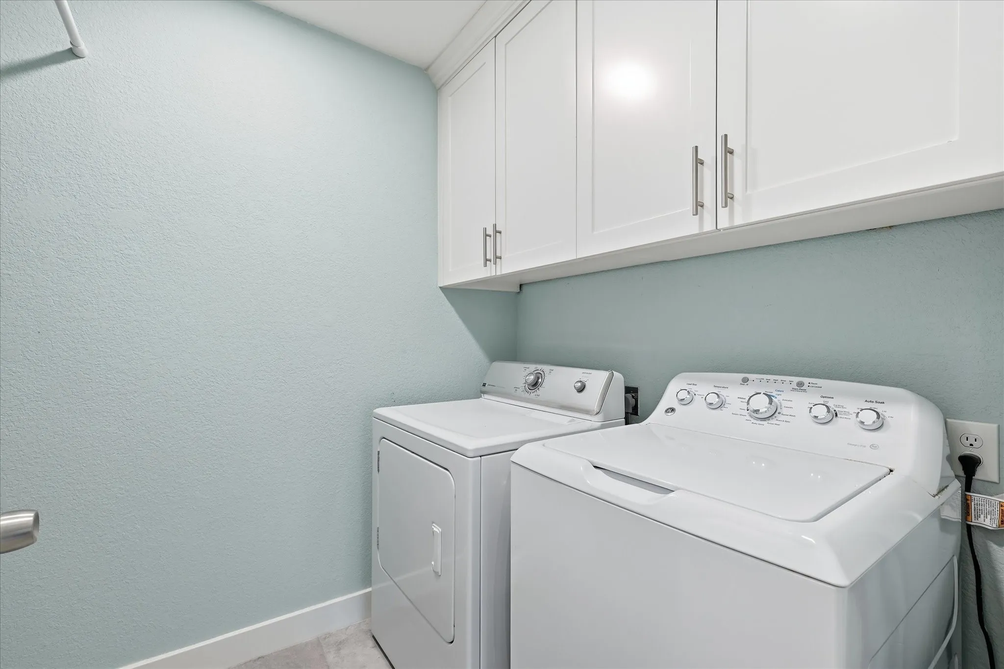 This is only part of the laundry room with room for full size washer and dryer and then the other side has room for an additional refrigerator or freezer.  This was remodeled along with the kitchen.