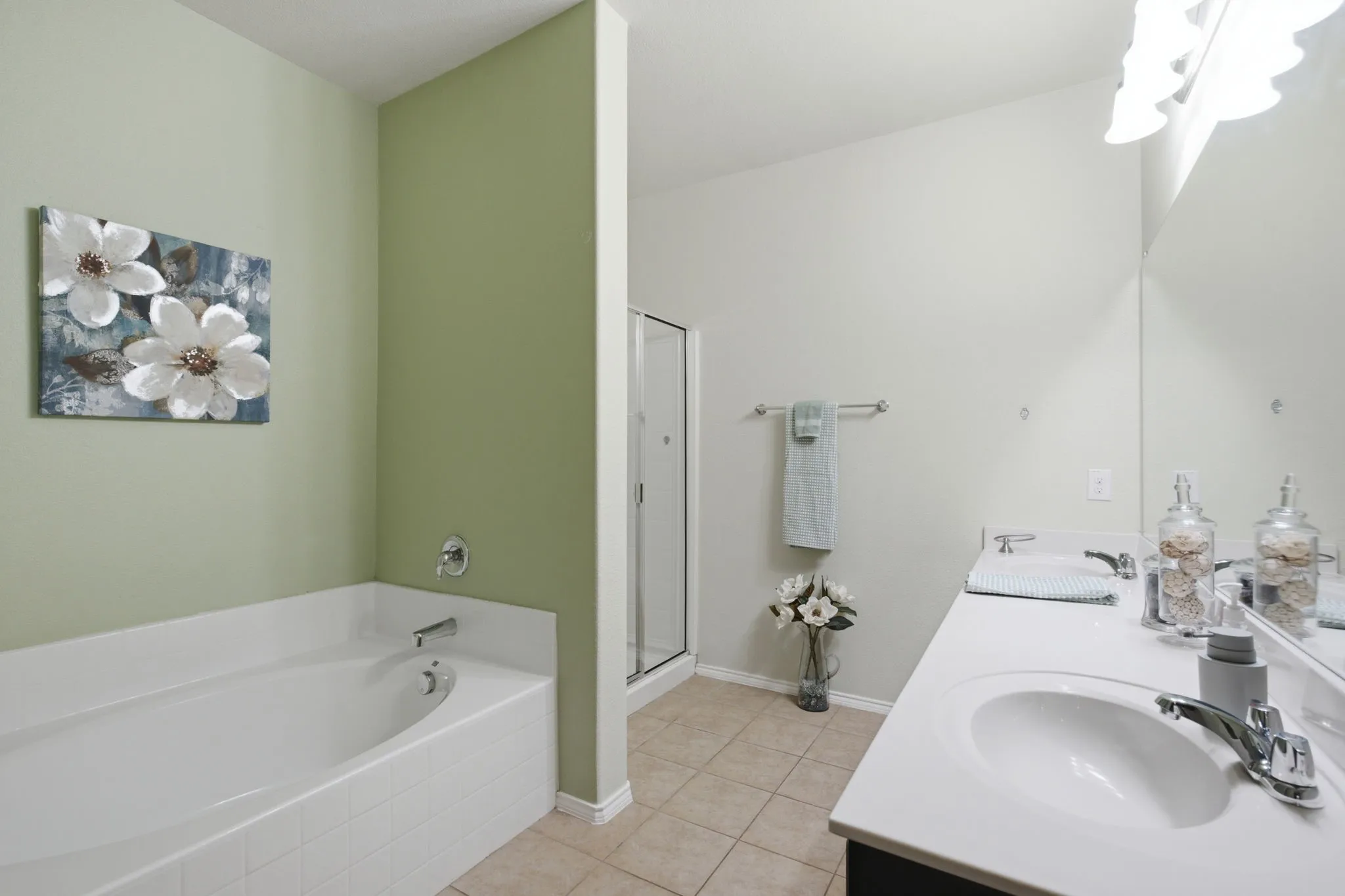 Single Family Residence For Sale in Denton County , 10009 Concord Drive, Providence Village, Texas 76227, 4 Bedroom, 4 Bathroom, 2 Garage spaces, 3,506 Sqft, built in 2013, mls#21321858, Real Estate Agent in Providence Village, Homes For Sale in Denton county, Homes For Sale in Providence Village, Realtor in Providence Village Texas, Real Estate Brokerage Independent Realty Texas, Luminita Cordes Realtor