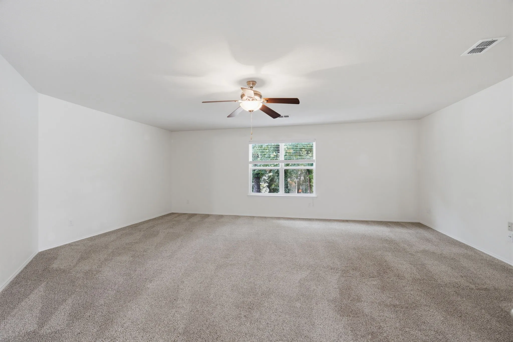 Single Family Residence For Sale in Denton County , 10009 Concord Drive, Providence Village, Texas 76227, 4 Bedroom, 4 Bathroom, 2 Garage spaces, 3,506 Sqft, built in 2013, mls#21321858, Real Estate Agent in Providence Village, Homes For Sale in Denton county, Homes For Sale in Providence Village, Realtor in Providence Village Texas, Real Estate Brokerage Independent Realty Texas, Luminita Cordes Realtor