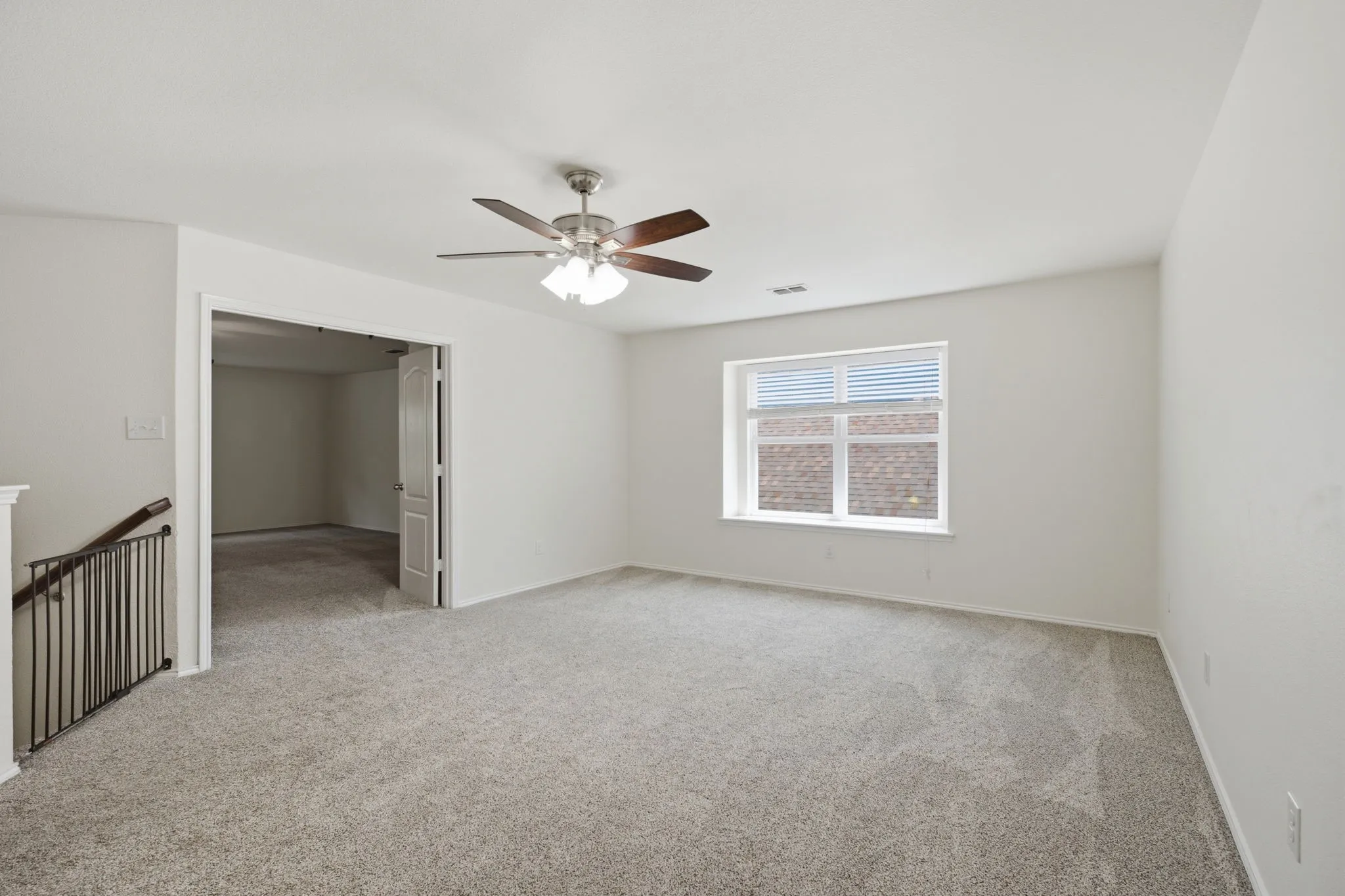 Single Family Residence For Sale in Denton County , 10009 Concord Drive, Providence Village, Texas 76227, 4 Bedroom, 4 Bathroom, 2 Garage spaces, 3,506 Sqft, built in 2013, mls#21321858, Real Estate Agent in Providence Village, Homes For Sale in Denton county, Homes For Sale in Providence Village, Realtor in Providence Village Texas, Real Estate Brokerage Independent Realty Texas, Luminita Cordes Realtor