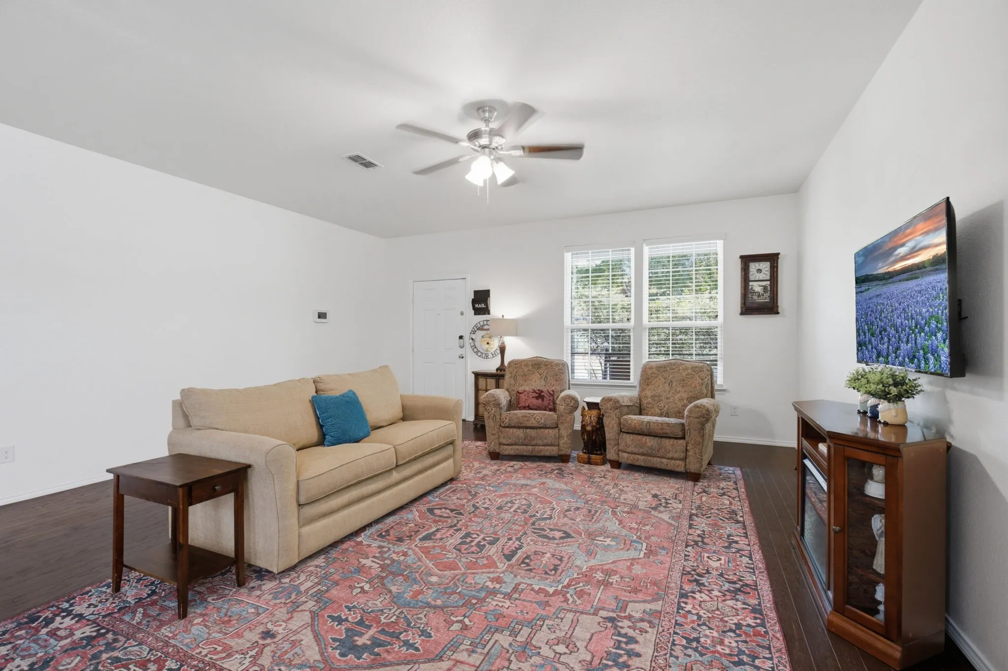 Single Family Residence For Sale in Denton County , 10009 Concord Drive, Providence Village, Texas 76227, 4 Bedroom, 4 Bathroom, 2 Garage spaces, 3,506 Sqft, built in 2013, mls#21321858, Real Estate Agent in Providence Village, Homes For Sale in Denton county, Homes For Sale in Providence Village, Realtor in Providence Village Texas, Real Estate Brokerage Independent Realty Texas, Luminita Cordes Realtor