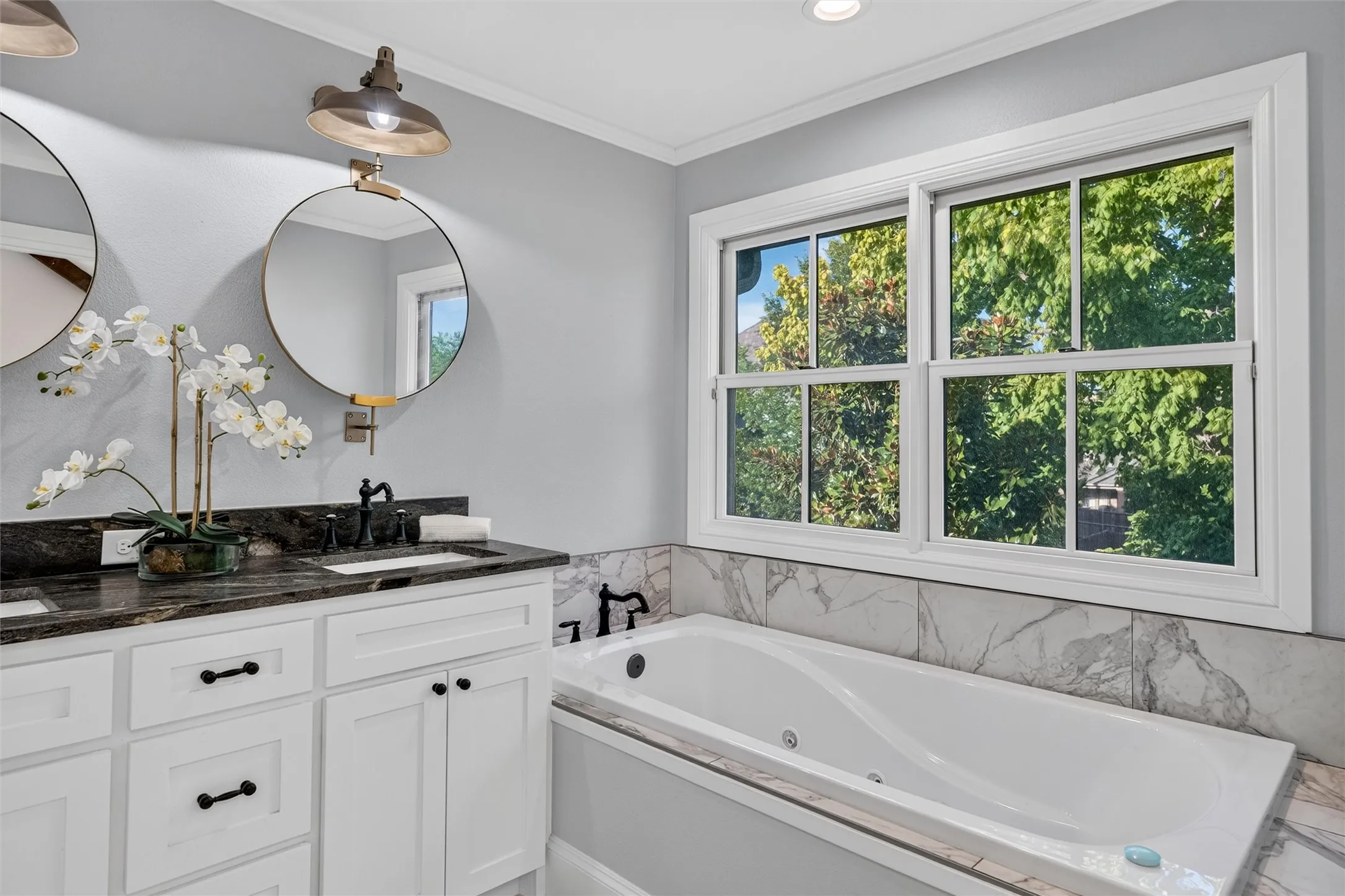 Single Family Residence For Sale in Collin County , 307 S Benge Street, Mc Kinney, Texas 75069, 5 Bedroom, 3 Bathroom, 2 Garage spaces, 2,569 Sqft, built in 2019, mls#21322828, Real Estate Agent in Mc Kinney, Homes For Sale in Collin county, Homes For Sale in Mc Kinney, Realtor in Mc Kinney Texas, Real Estate Brokerage Independent Realty Texas, Luminita Cordes Realtor