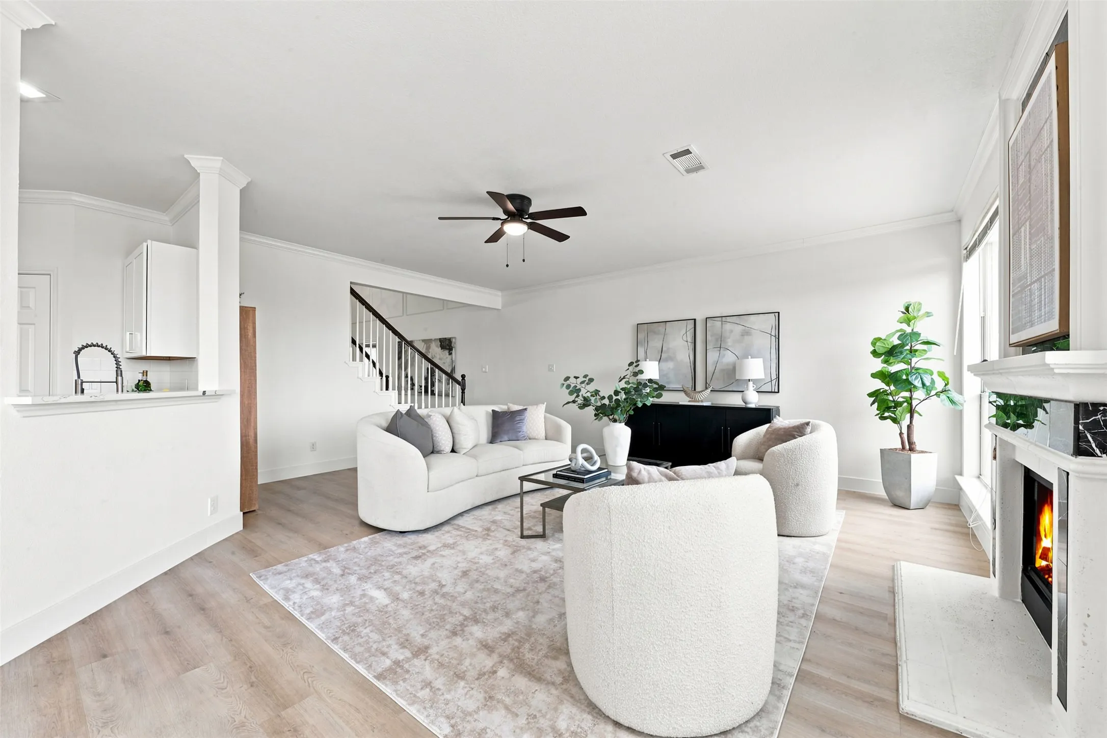 Single Family Residence For Sale in Denton County , 3936 Gillespie Drive, Carrollton, Texas 75010, 5 Bedroom, 4 Bathroom, 2 Garage spaces, 3,867 Sqft, built in 1997, mls#21323298, Real Estate Agent in Carrollton, Homes For Sale in Denton county, Homes For Sale in Carrollton, Realtor in Carrollton Texas, Real Estate Brokerage Independent Realty Texas, Luminita Cordes Realtor