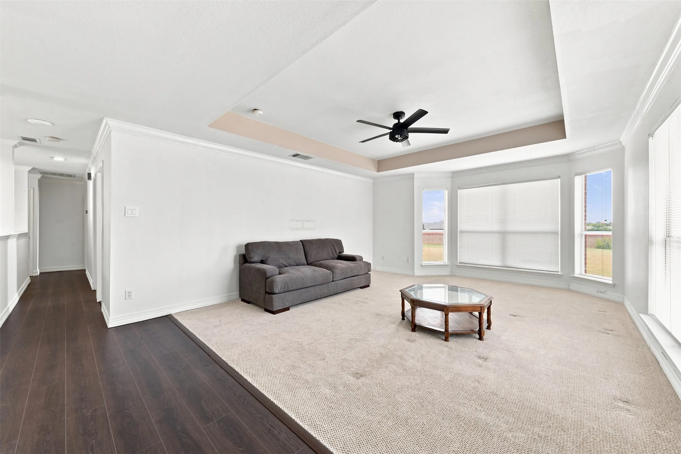 Single Family Residence For Sale in Denton County , 3936 Gillespie Drive, Carrollton, Texas 75010, 5 Bedroom, 4 Bathroom, 2 Garage spaces, 3,867 Sqft, built in 1997, mls#21323298, Real Estate Agent in Carrollton, Homes For Sale in Denton county, Homes For Sale in Carrollton, Realtor in Carrollton Texas, Real Estate Brokerage Independent Realty Texas, Luminita Cordes Realtor
