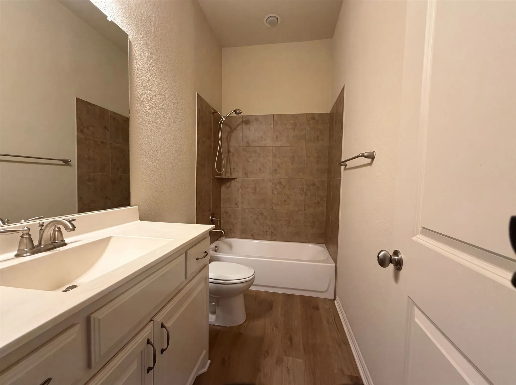 Single Family Residence For Sale in Wise County , 3005 S College Avenue, Decatur, Texas 76234, 3 Bedroom, 2 Bathroom, 3 Garage spaces, 2,245 Sqft, built in 2014, mls#21323316, Real Estate Agent in Decatur, Homes For Sale in Wise county, Homes For Sale in Decatur, Realtor in Decatur Texas, Real Estate Brokerage Independent Realty Texas, Luminita Cordes Realtor