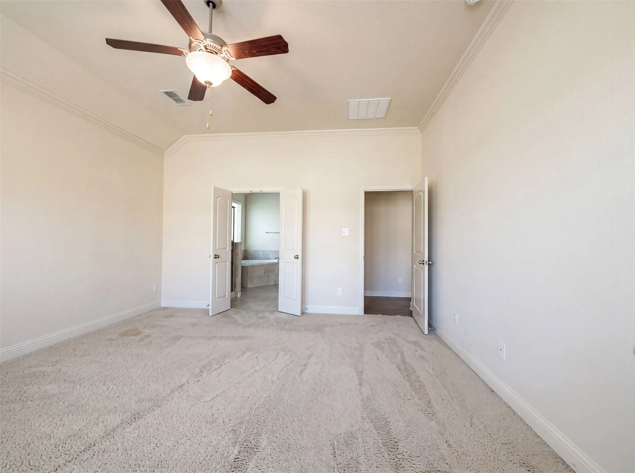 Single Family Residence For Sale in Wise County , 3005 S College Avenue, Decatur, Texas 76234, 3 Bedroom, 2 Bathroom, 3 Garage spaces, 2,245 Sqft, built in 2014, mls#21323316, Real Estate Agent in Decatur, Homes For Sale in Wise county, Homes For Sale in Decatur, Realtor in Decatur Texas, Real Estate Brokerage Independent Realty Texas, Luminita Cordes Realtor