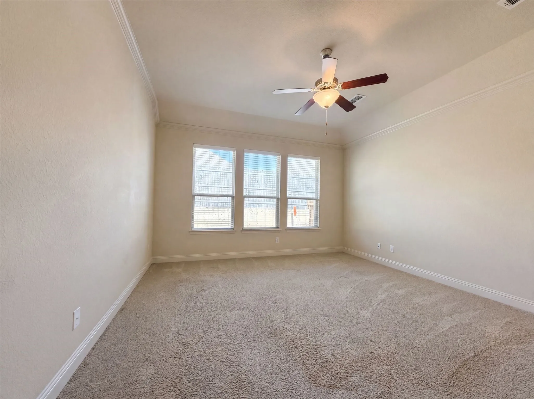 Single Family Residence For Sale in Wise County , 3005 S College Avenue, Decatur, Texas 76234, 3 Bedroom, 2 Bathroom, 3 Garage spaces, 2,245 Sqft, built in 2014, mls#21323316, Real Estate Agent in Decatur, Homes For Sale in Wise county, Homes For Sale in Decatur, Realtor in Decatur Texas, Real Estate Brokerage Independent Realty Texas, Luminita Cordes Realtor