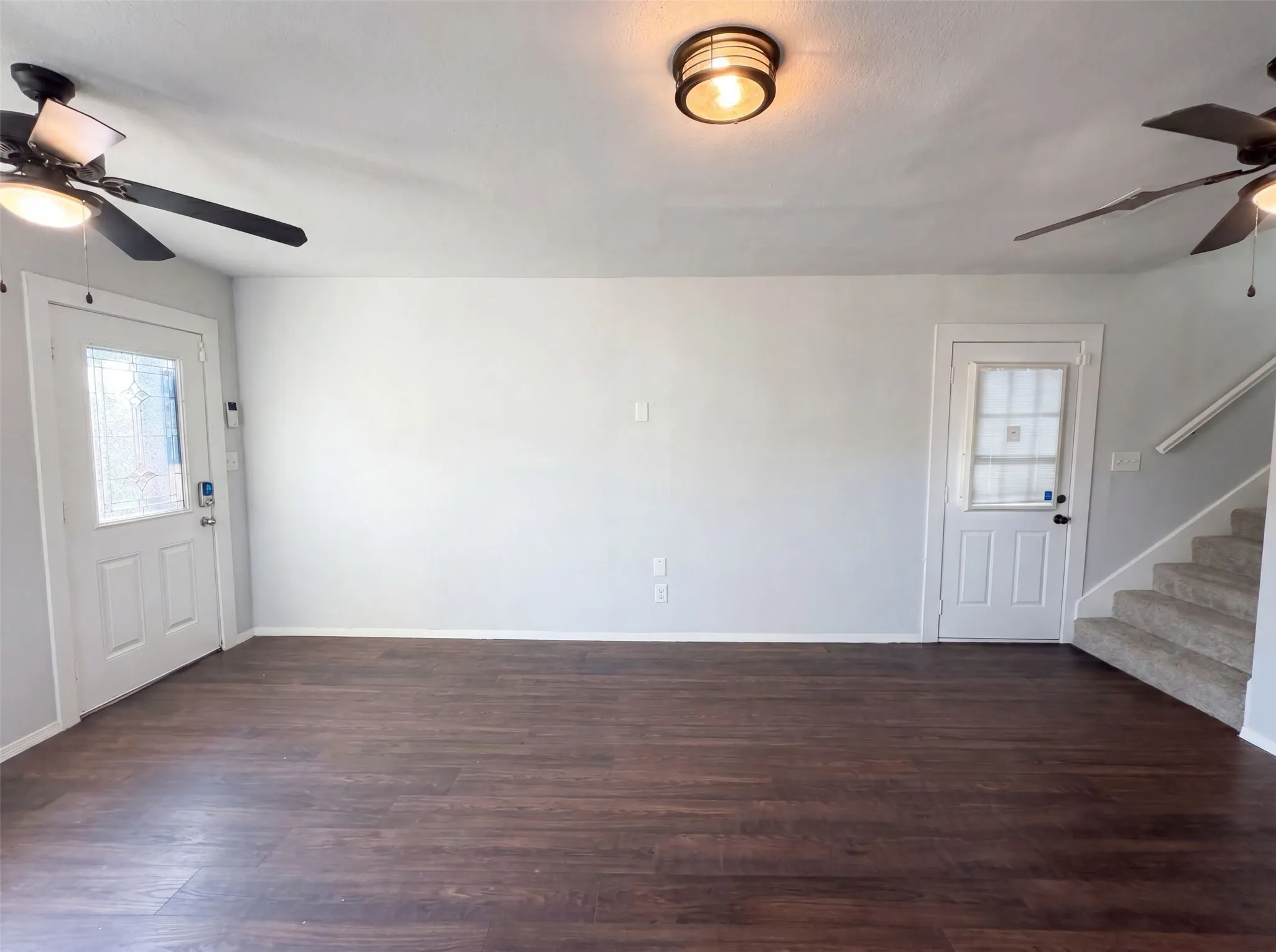 Single Family Residence For Sale in Denton County , 4526 S Horseshoe Trail, The Colony, Texas 75056, 3 Bedroom, 2 Bathroom, Garage spaces, 1,536 Sqft, built in 1980, mls#21323317, Real Estate Agent in The Colony, Homes For Sale in Denton county, Homes For Sale in The Colony, Realtor in The Colony Texas, Real Estate Brokerage Independent Realty Texas, Luminita Cordes Realtor