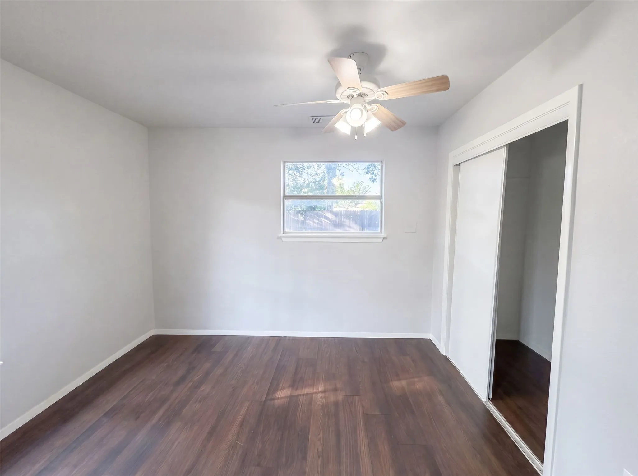 Single Family Residence For Sale in Denton County , 4526 S Horseshoe Trail, The Colony, Texas 75056, 3 Bedroom, 2 Bathroom, Garage spaces, 1,536 Sqft, built in 1980, mls#21323317, Real Estate Agent in The Colony, Homes For Sale in Denton county, Homes For Sale in The Colony, Realtor in The Colony Texas, Real Estate Brokerage Independent Realty Texas, Luminita Cordes Realtor