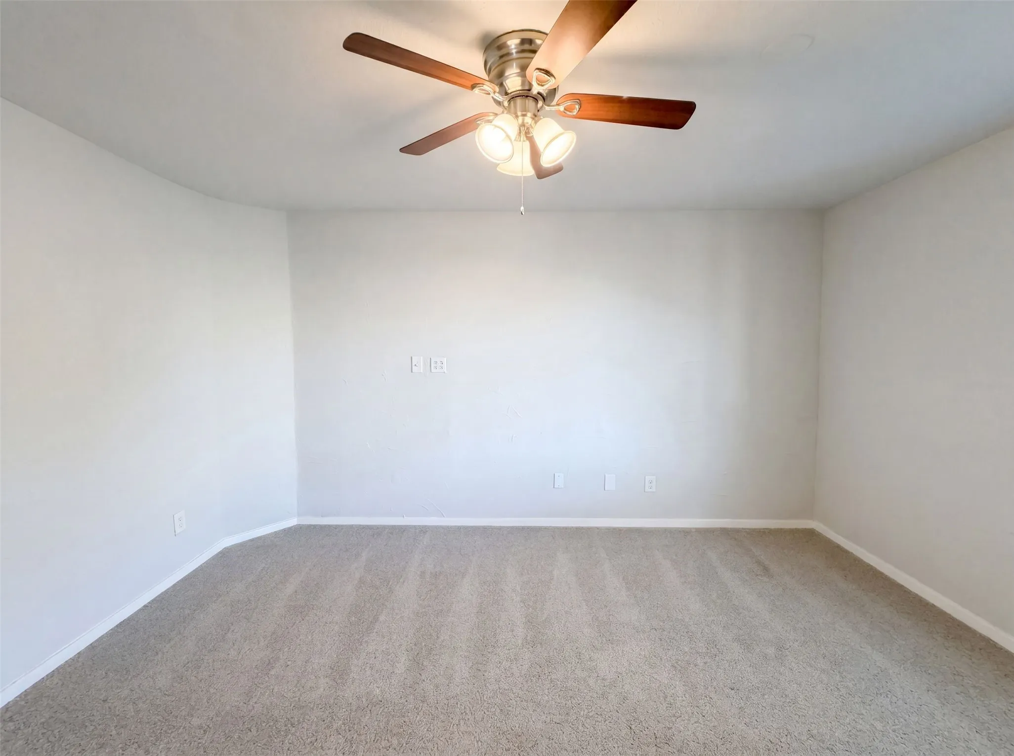 Single Family Residence For Sale in Denton County , 4526 S Horseshoe Trail, The Colony, Texas 75056, 3 Bedroom, 2 Bathroom, Garage spaces, 1,536 Sqft, built in 1980, mls#21323317, Real Estate Agent in The Colony, Homes For Sale in Denton county, Homes For Sale in The Colony, Realtor in The Colony Texas, Real Estate Brokerage Independent Realty Texas, Luminita Cordes Realtor