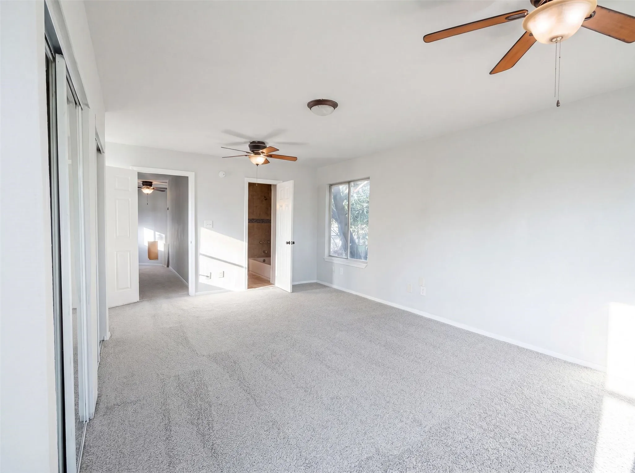 Single Family Residence For Sale in Denton County , 4526 S Horseshoe Trail, The Colony, Texas 75056, 3 Bedroom, 2 Bathroom, Garage spaces, 1,536 Sqft, built in 1980, mls#21323317, Real Estate Agent in The Colony, Homes For Sale in Denton county, Homes For Sale in The Colony, Realtor in The Colony Texas, Real Estate Brokerage Independent Realty Texas, Luminita Cordes Realtor
