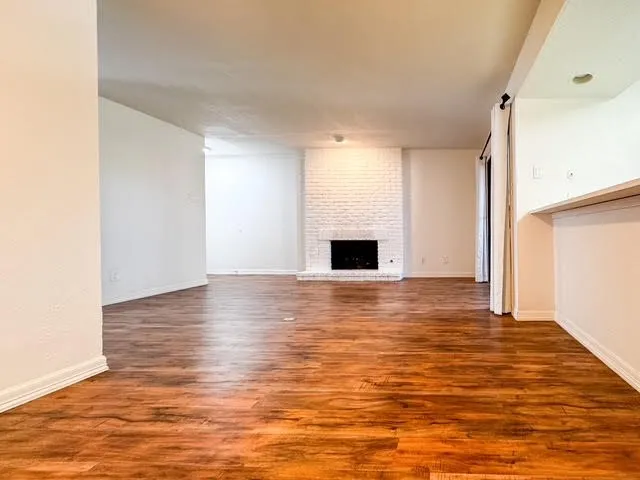 Condominium For Rent in Dallas County , 15151 Berry Trail 805, Dallas, Texas 75248, 1 Bedroom, 1 Bathroom, Garage spaces, 736 Sqft, built in 1980, mls#21323324, Real Estate Agent in Dallas, Homes For Rent in Dallas county, Homes For Rent in Dallas, Realtor in Dallas Texas, Real Estate Brokerage Independent Realty Texas, Luminita Cordes Realtor