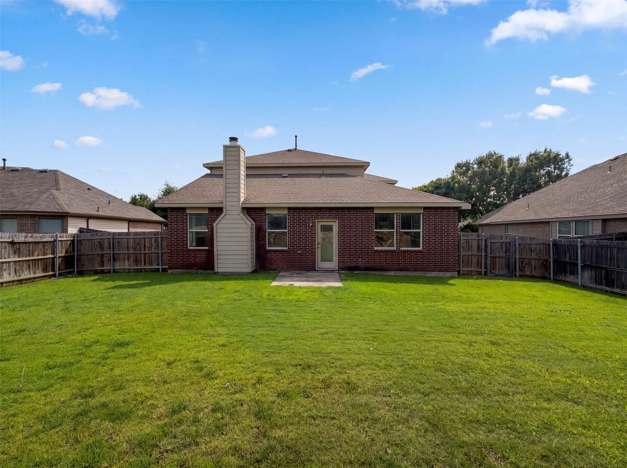 Single Family Residence For Sale in Collin County , 1310 Canyon Creek Road, Wylie, Texas 75098, 4 Bedroom, 3 Bathroom, 2 Garage spaces, 2,558 Sqft, built in 2006, mls#21323326, Real Estate Agent in Wylie, Homes For Sale in Collin county, Homes For Sale in Wylie, Realtor in Wylie Texas, Real Estate Brokerage Independent Realty Texas, Luminita Cordes Realtor
