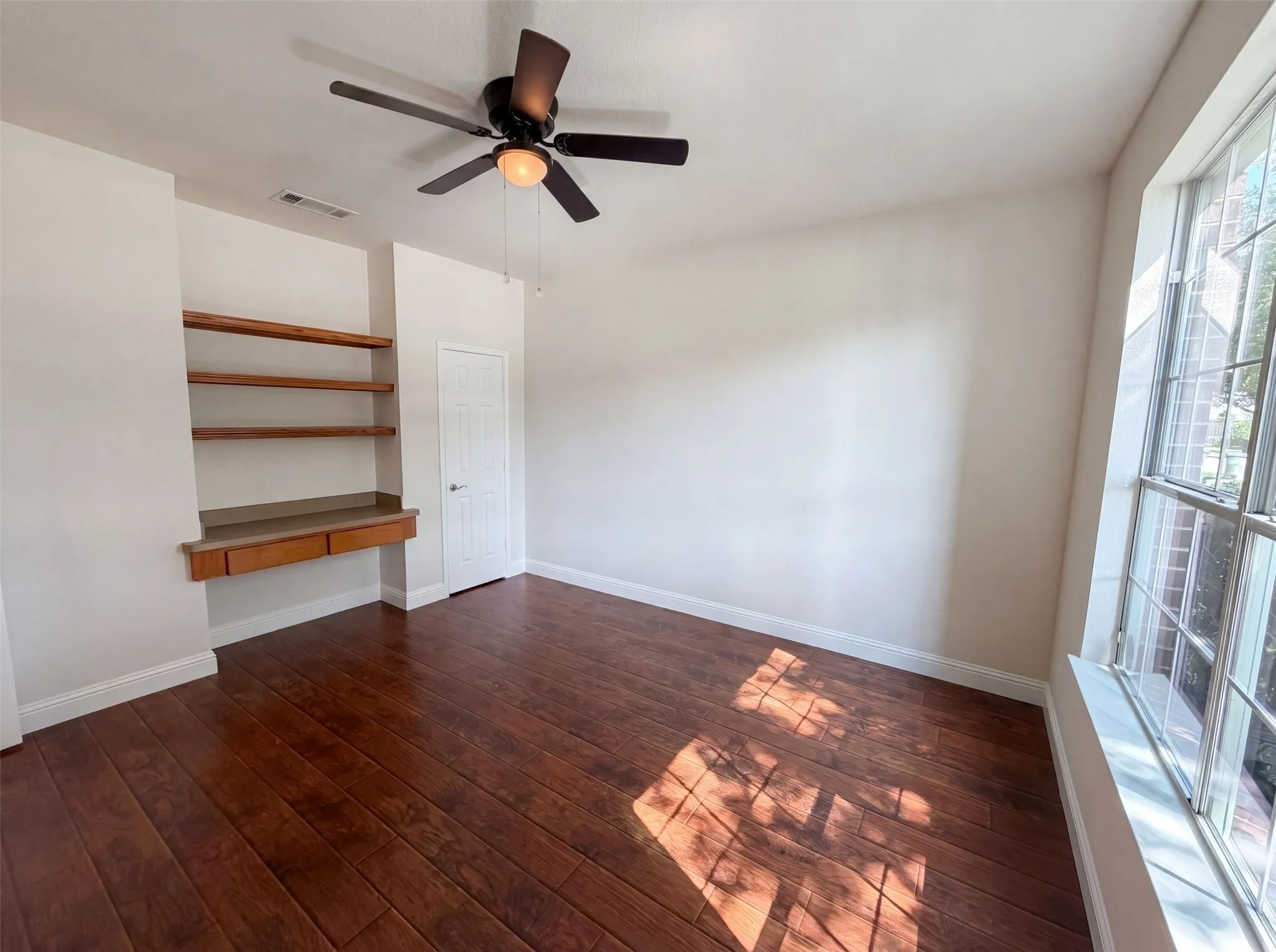 Single Family Residence For Sale in Collin County , 1310 Canyon Creek Road, Wylie, Texas 75098, 4 Bedroom, 3 Bathroom, 2 Garage spaces, 2,558 Sqft, built in 2006, mls#21323326, Real Estate Agent in Wylie, Homes For Sale in Collin county, Homes For Sale in Wylie, Realtor in Wylie Texas, Real Estate Brokerage Independent Realty Texas, Luminita Cordes Realtor