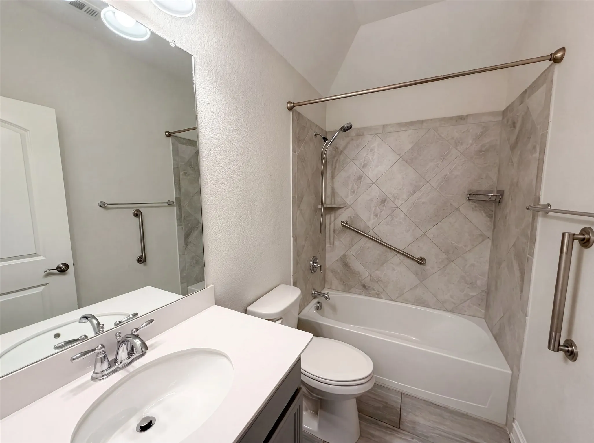 Single Family Residence For Sale in Collin County , 1611 Temperance Way, Wylie, Texas 75098, 3 Bedroom, 3 Bathroom, 2 Garage spaces, 2,631 Sqft, built in 2019, mls#21323327, Real Estate Agent in Wylie, Homes For Sale in Collin county, Homes For Sale in Wylie, Realtor in Wylie Texas, Real Estate Brokerage Independent Realty Texas, Luminita Cordes Realtor