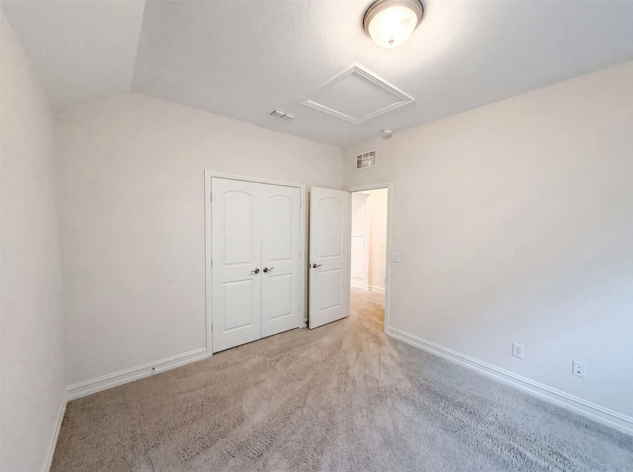 Single Family Residence For Sale in Collin County , 1611 Temperance Way, Wylie, Texas 75098, 3 Bedroom, 3 Bathroom, 2 Garage spaces, 2,631 Sqft, built in 2019, mls#21323327, Real Estate Agent in Wylie, Homes For Sale in Collin county, Homes For Sale in Wylie, Realtor in Wylie Texas, Real Estate Brokerage Independent Realty Texas, Luminita Cordes Realtor