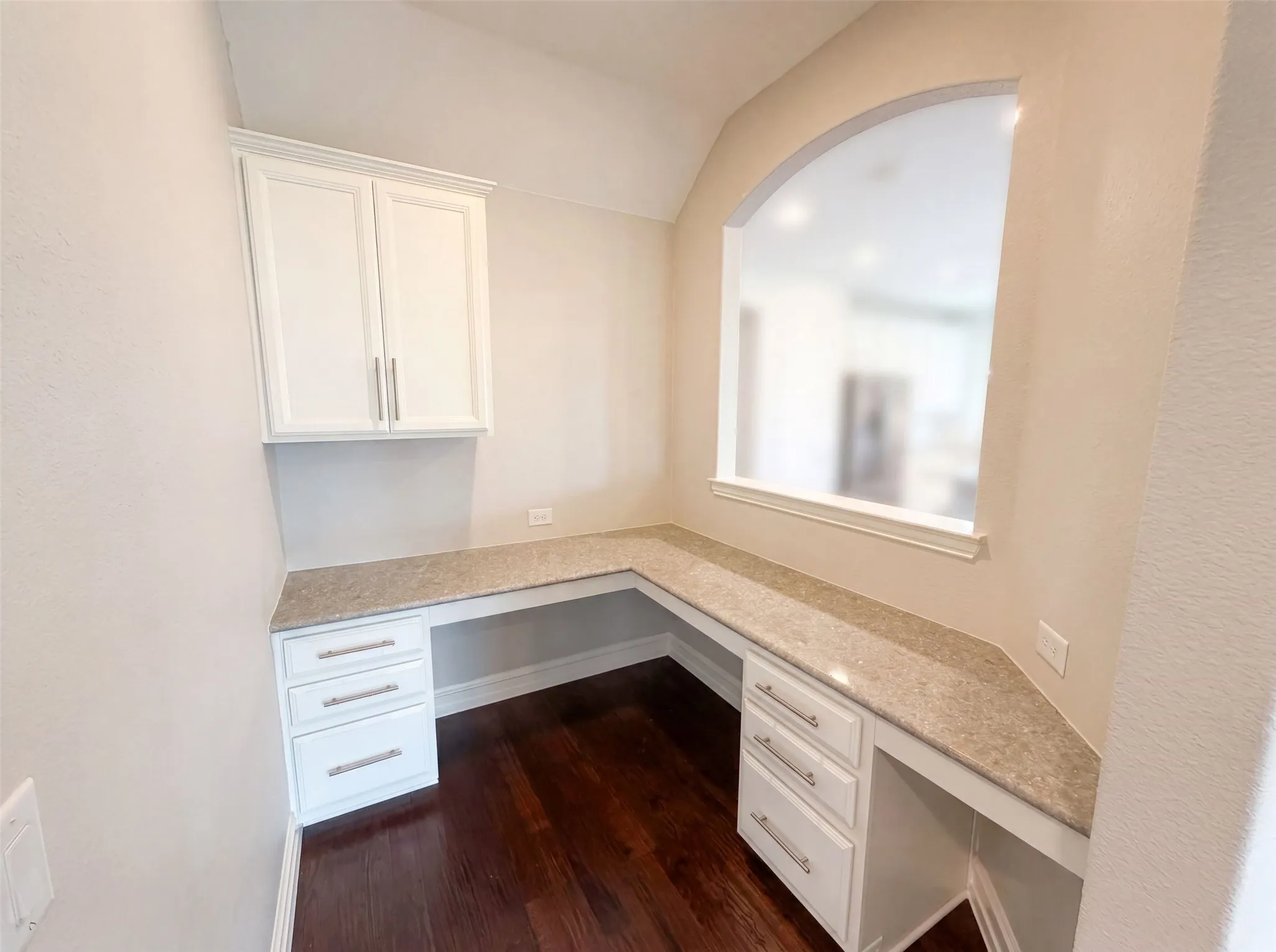 Single Family Residence For Sale in Collin County , 1611 Temperance Way, Wylie, Texas 75098, 3 Bedroom, 3 Bathroom, 2 Garage spaces, 2,631 Sqft, built in 2019, mls#21323327, Real Estate Agent in Wylie, Homes For Sale in Collin county, Homes For Sale in Wylie, Realtor in Wylie Texas, Real Estate Brokerage Independent Realty Texas, Luminita Cordes Realtor