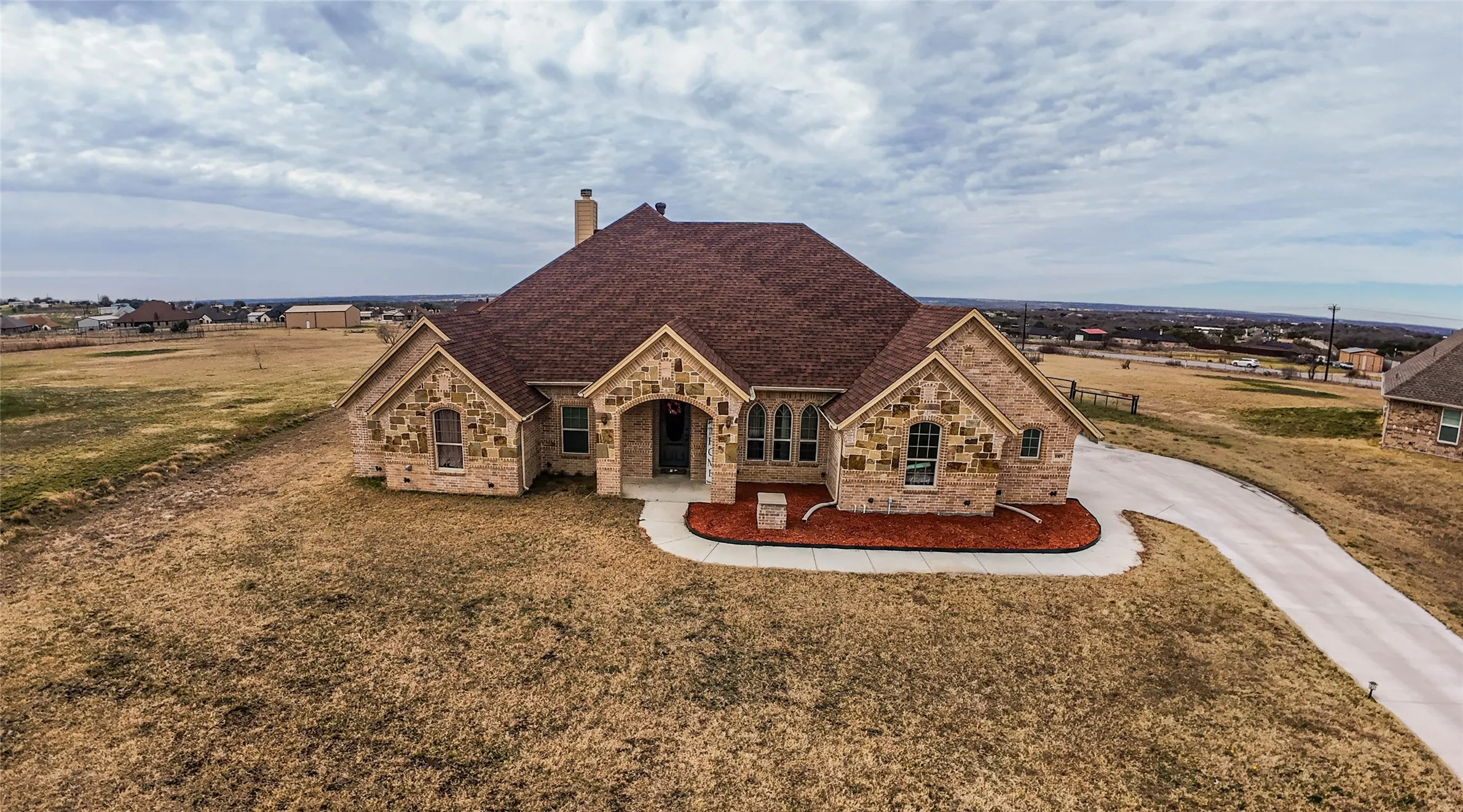 Single Family Residence For Sale in Parker County , 1009 Sky Court, Weatherford, Texas 76085, 4 Bedroom, 3 Bathroom, 2 Garage spaces, 2,400 Sqft, built in 2021, mls#21323328, Real Estate Agent in Weatherford, Homes For Sale in Parker county, Homes For Sale in Weatherford, Realtor in Weatherford Texas, Real Estate Brokerage Independent Realty Texas, Luminita Cordes Realtor