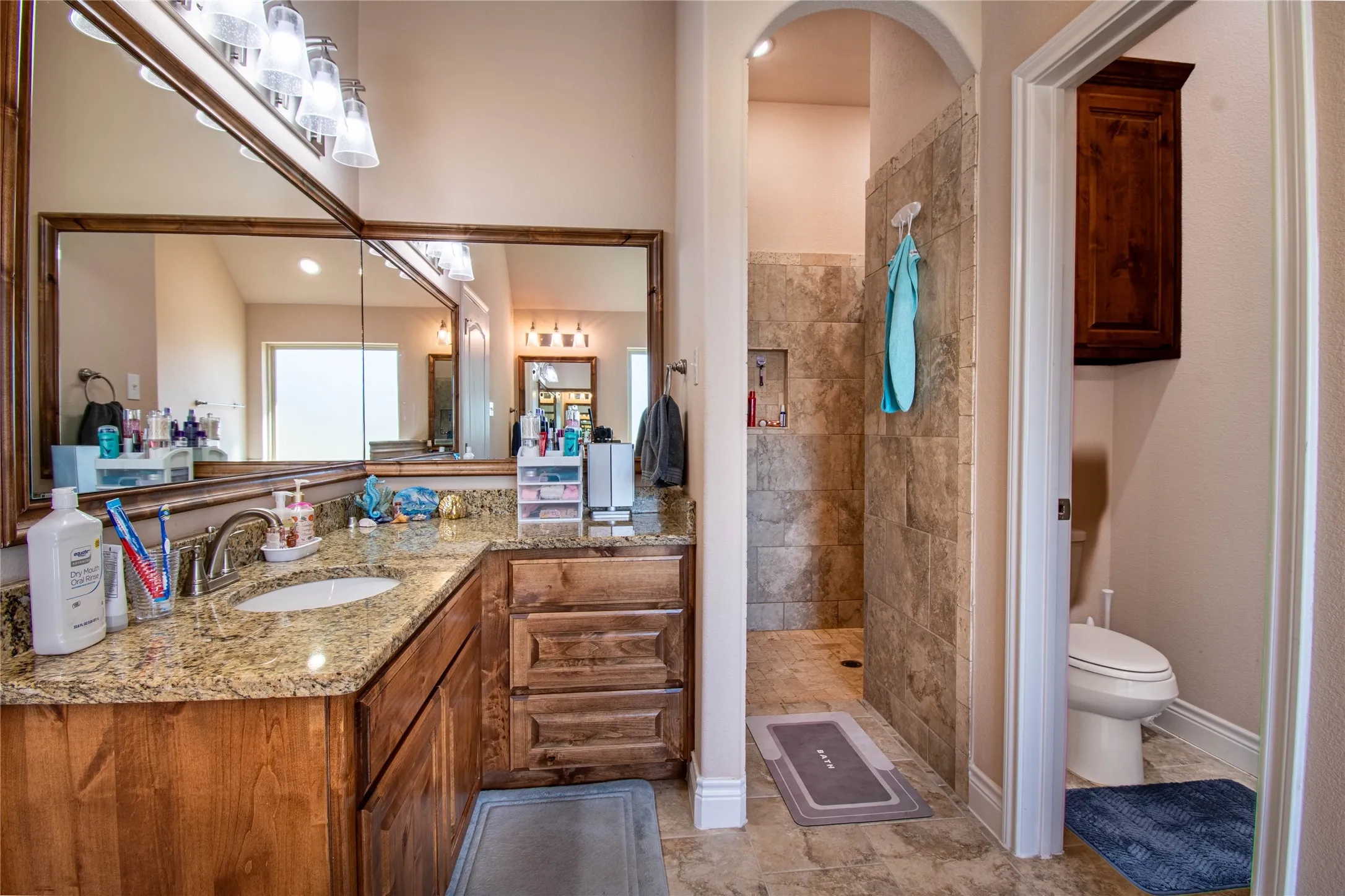 Single Family Residence For Sale in Parker County , 1009 Sky Court, Weatherford, Texas 76085, 4 Bedroom, 3 Bathroom, 2 Garage spaces, 2,400 Sqft, built in 2021, mls#21323328, Real Estate Agent in Weatherford, Homes For Sale in Parker county, Homes For Sale in Weatherford, Realtor in Weatherford Texas, Real Estate Brokerage Independent Realty Texas, Luminita Cordes Realtor