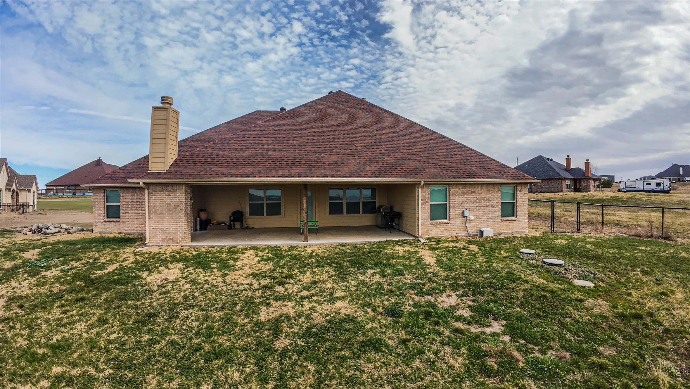 Single Family Residence For Sale in Parker County , 1009 Sky Court, Weatherford, Texas 76085, 4 Bedroom, 3 Bathroom, 2 Garage spaces, 2,400 Sqft, built in 2021, mls#21323328, Real Estate Agent in Weatherford, Homes For Sale in Parker county, Homes For Sale in Weatherford, Realtor in Weatherford Texas, Real Estate Brokerage Independent Realty Texas, Luminita Cordes Realtor