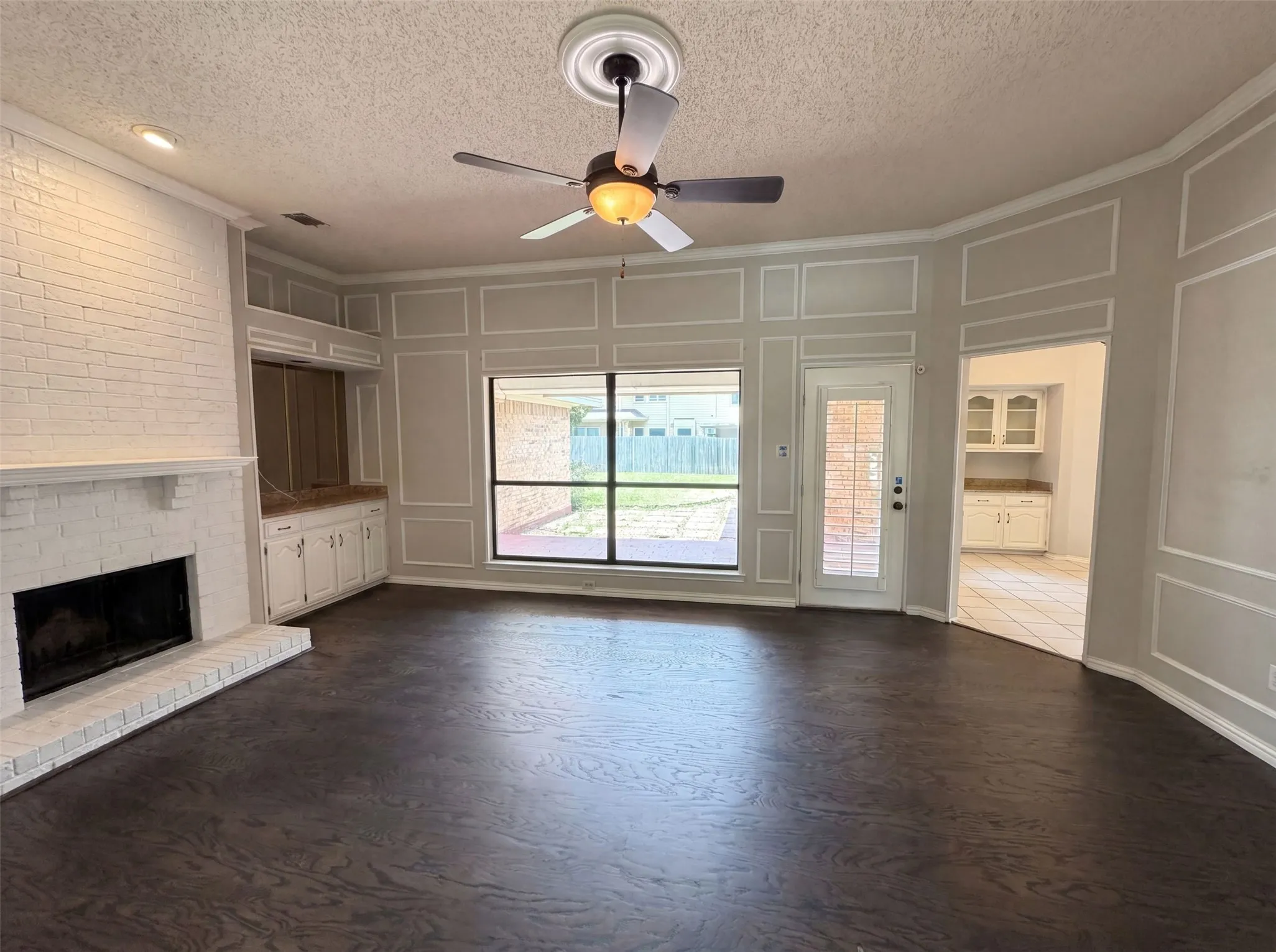 Single Family Residence For Sale in Collin County , 6712 Coach House Lane, Plano, Texas 75023, 3 Bedroom, 2 Bathroom, 2 Garage spaces, 1,669 Sqft, built in 1984, mls#21323329, Real Estate Agent in Plano, Homes For Sale in Collin county, Homes For Sale in Plano, Realtor in Plano Texas, Real Estate Brokerage Independent Realty Texas, Luminita Cordes Realtor