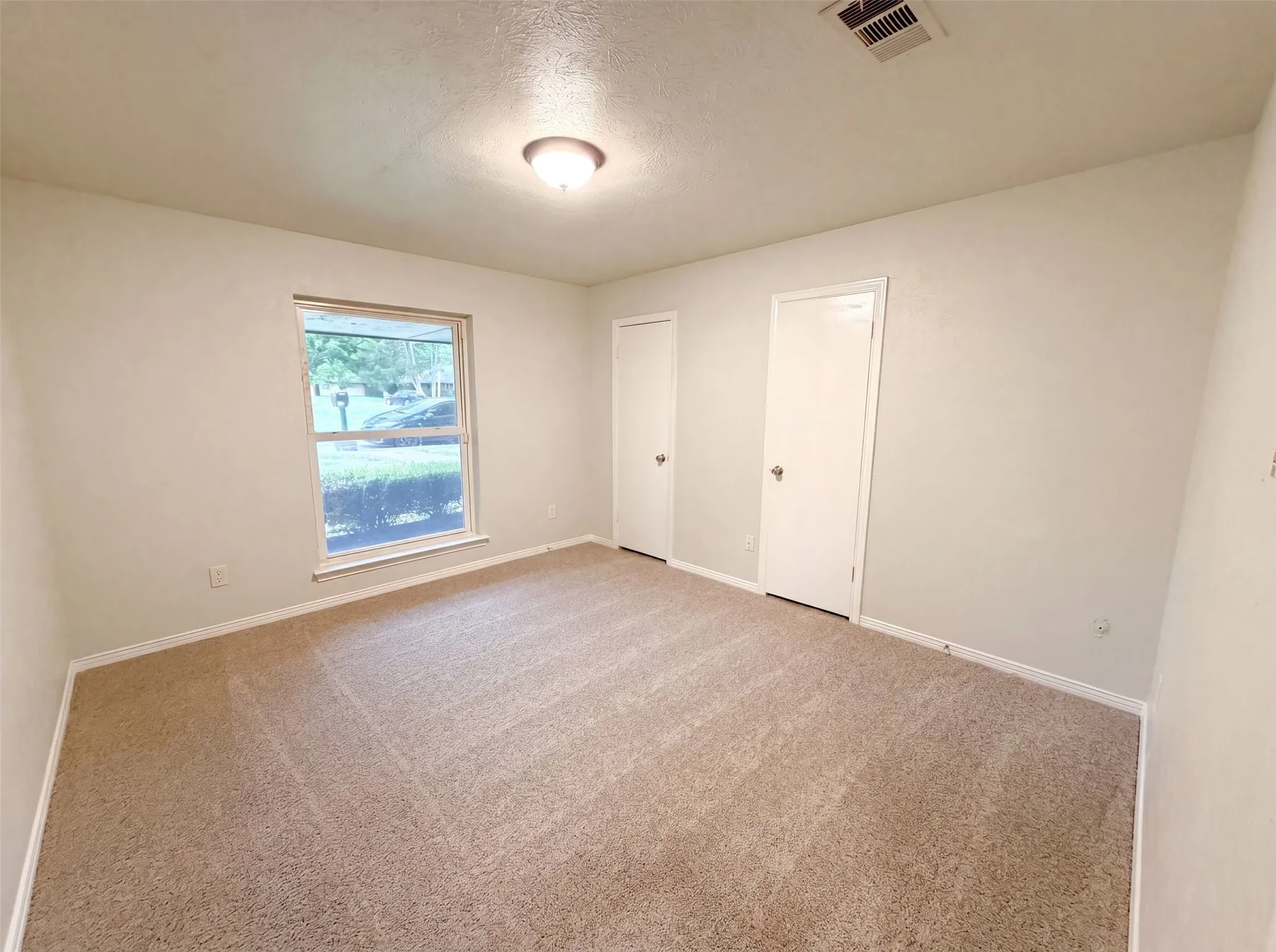 Single Family Residence For Sale in Dallas County , 316 Brookwood Drive, De Soto, Texas 75115, 3 Bedroom, 2 Bathroom, 2 Garage spaces, 2,298 Sqft, built in 1971, mls#21323334, Real Estate Agent in De Soto, Homes For Sale in Dallas county, Homes For Sale in De Soto, Realtor in De Soto Texas, Real Estate Brokerage Independent Realty Texas, Luminita Cordes Realtor