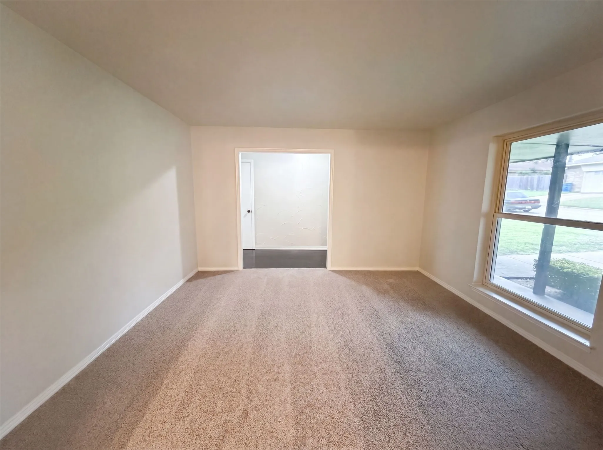 Single Family Residence For Sale in Dallas County , 316 Brookwood Drive, De Soto, Texas 75115, 3 Bedroom, 2 Bathroom, 2 Garage spaces, 2,298 Sqft, built in 1971, mls#21323334, Real Estate Agent in De Soto, Homes For Sale in Dallas county, Homes For Sale in De Soto, Realtor in De Soto Texas, Real Estate Brokerage Independent Realty Texas, Luminita Cordes Realtor