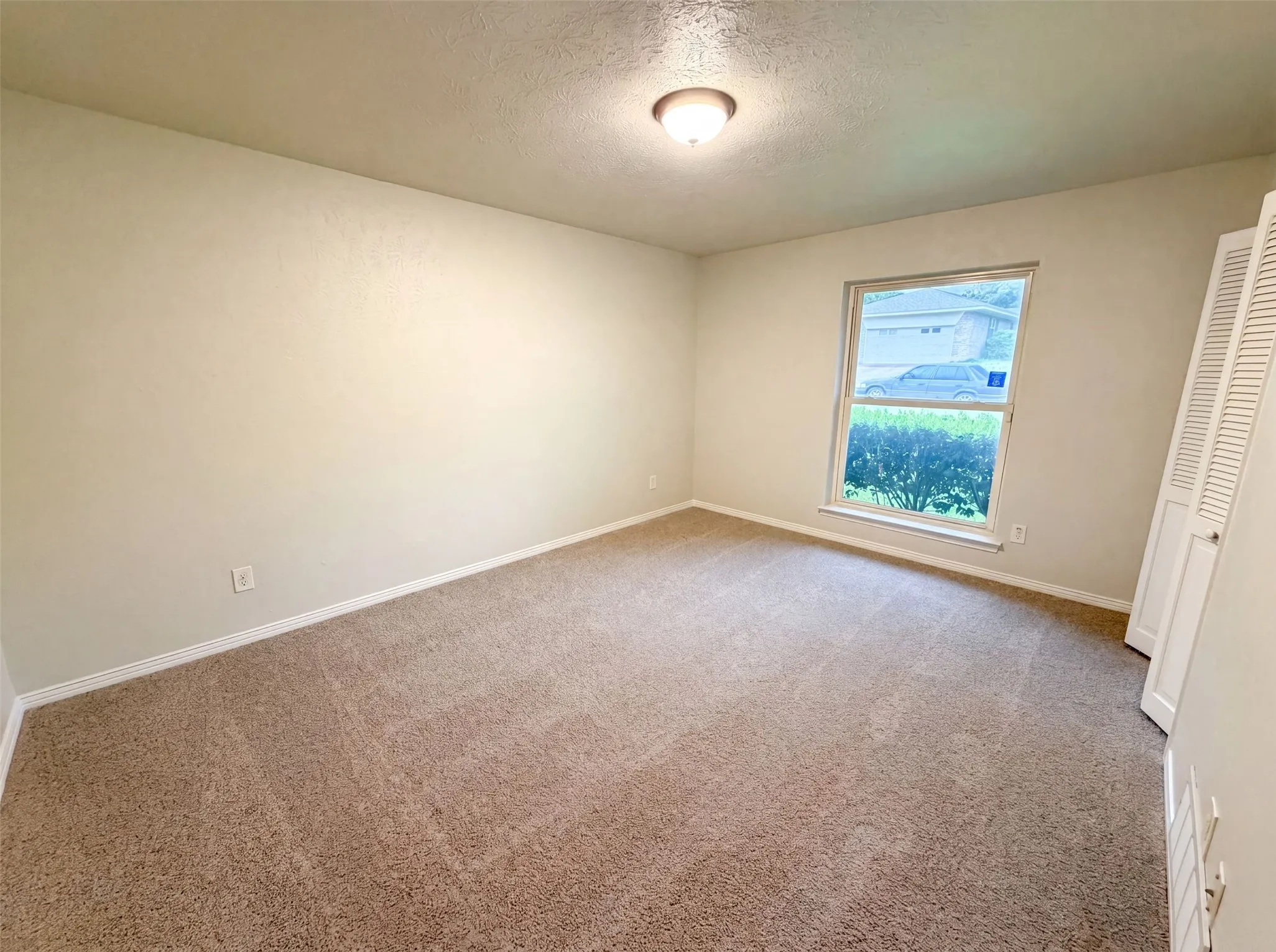 Single Family Residence For Sale in Dallas County , 316 Brookwood Drive, De Soto, Texas 75115, 3 Bedroom, 2 Bathroom, 2 Garage spaces, 2,298 Sqft, built in 1971, mls#21323334, Real Estate Agent in De Soto, Homes For Sale in Dallas county, Homes For Sale in De Soto, Realtor in De Soto Texas, Real Estate Brokerage Independent Realty Texas, Luminita Cordes Realtor