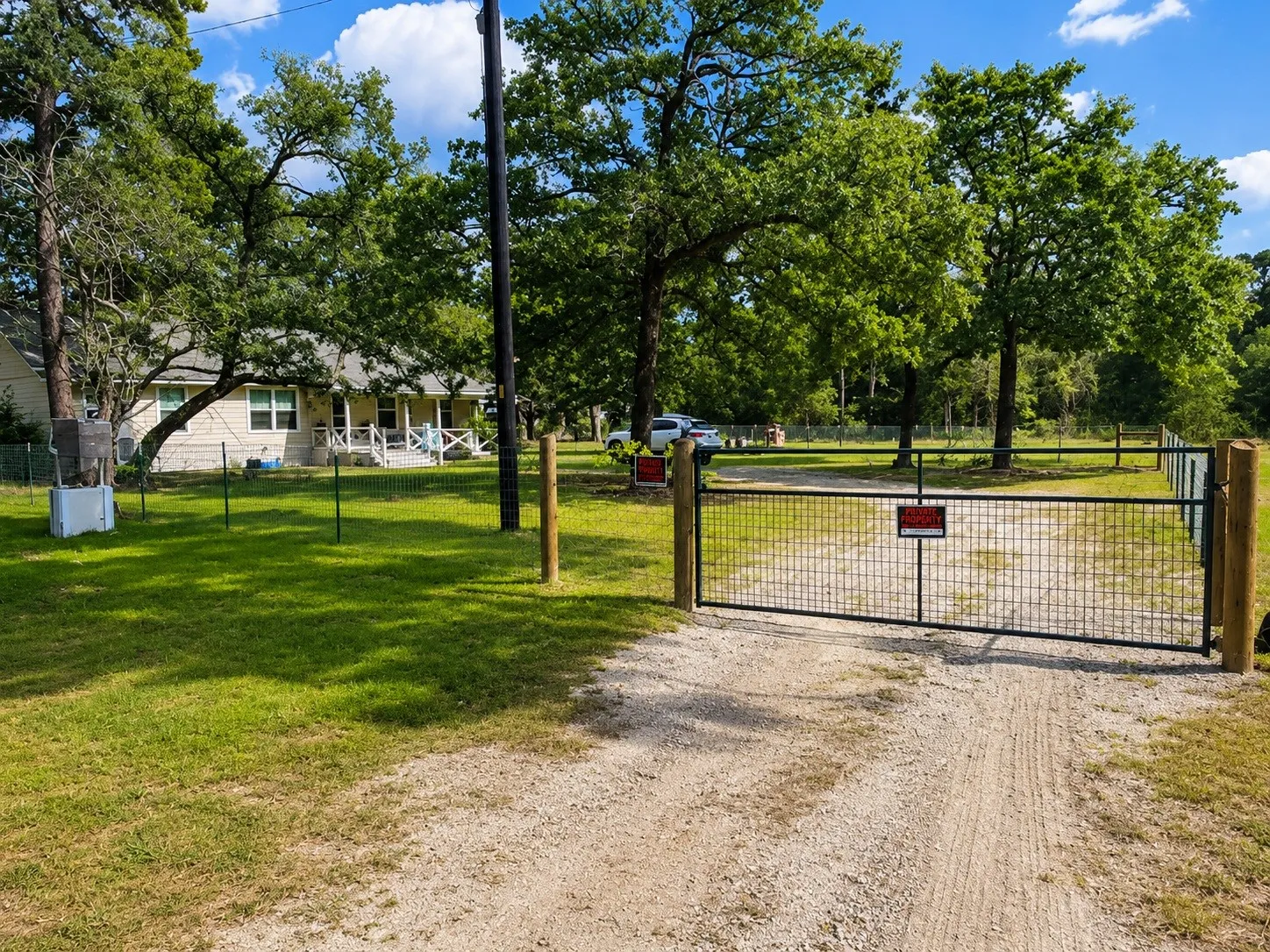 Single Family Residence For Sale in Smith County , 10038 County Road 313, Tyler, Texas 75706, 3 Bedroom, 2 Bathroom, Garage spaces, 1,664 Sqft, built in 1983, mls#21323345, Real Estate Agent in Tyler, Homes For Sale in Smith county, Homes For Sale in Tyler, Realtor in Tyler Texas, Real Estate Brokerage Independent Realty Texas, Luminita Cordes Realtor