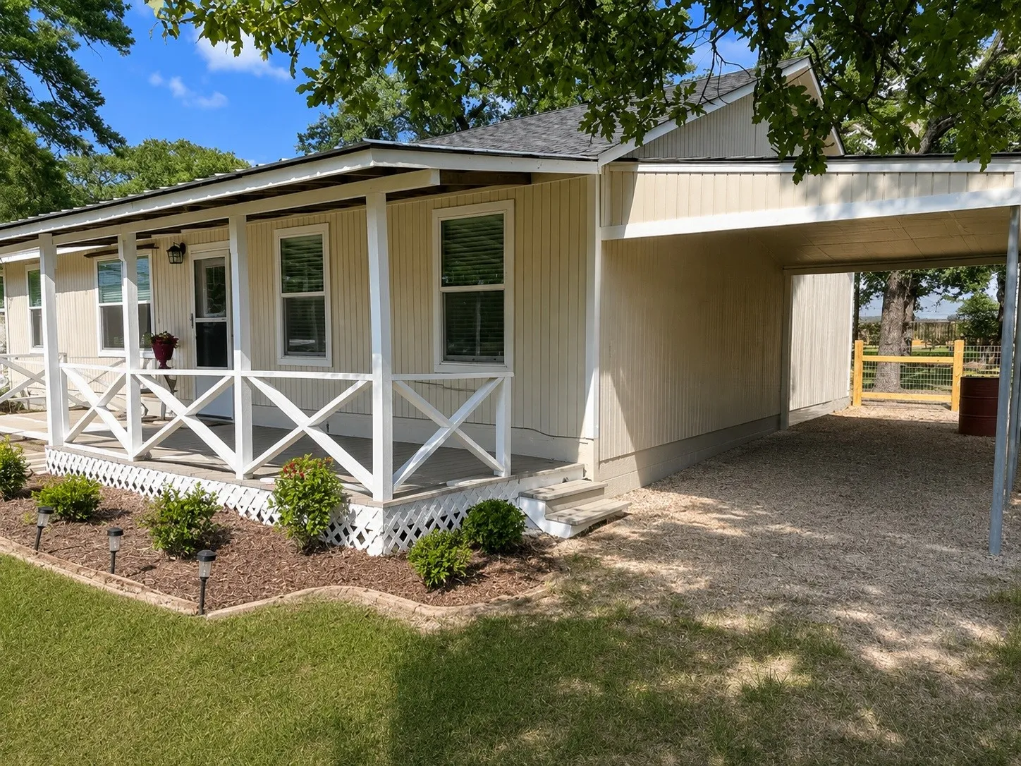 Single Family Residence For Sale in Smith County , 10038 County Road 313, Tyler, Texas 75706, 3 Bedroom, 2 Bathroom, Garage spaces, 1,664 Sqft, built in 1983, mls#21323345, Real Estate Agent in Tyler, Homes For Sale in Smith county, Homes For Sale in Tyler, Realtor in Tyler Texas, Real Estate Brokerage Independent Realty Texas, Luminita Cordes Realtor